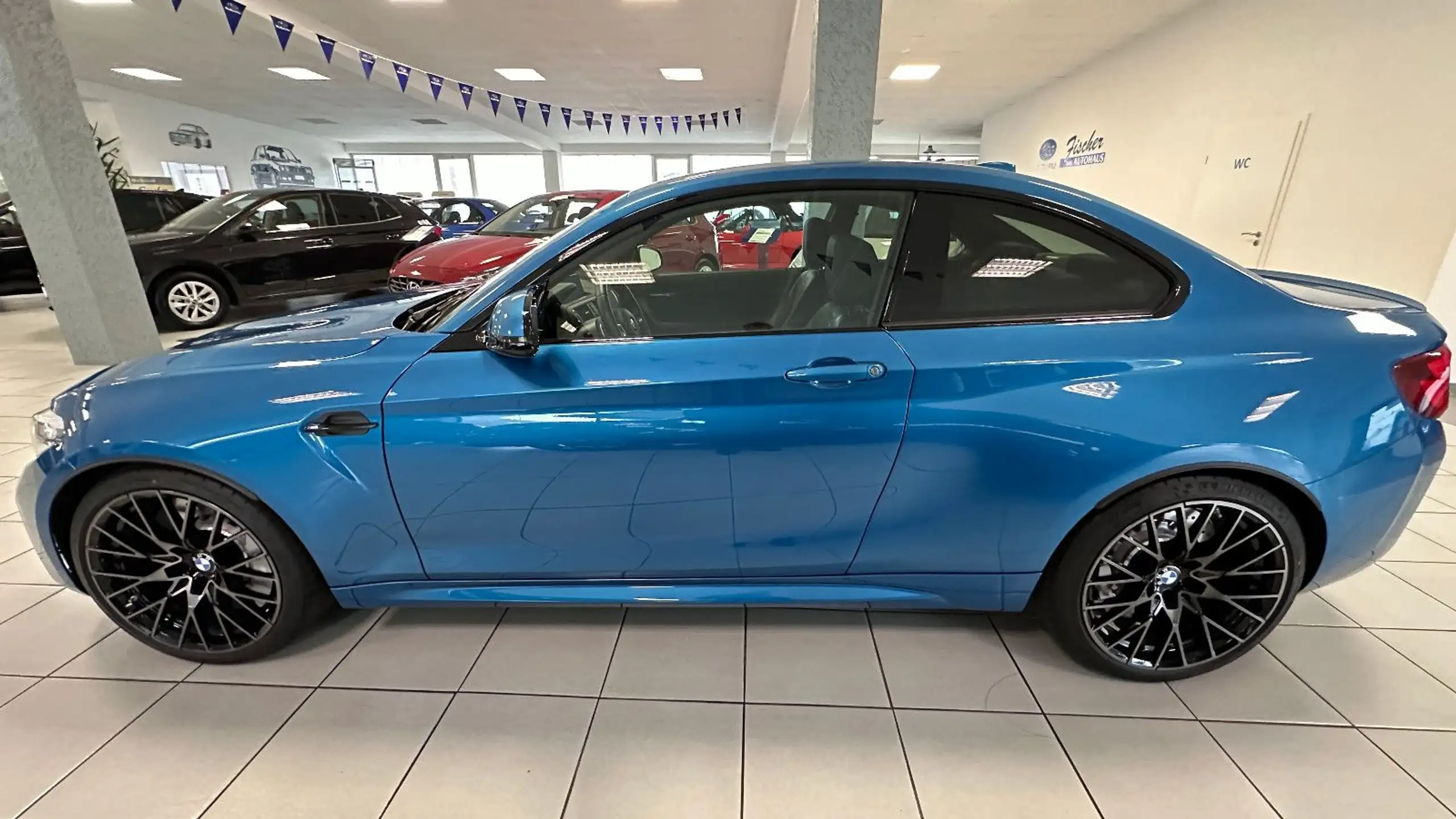 BMW - M2