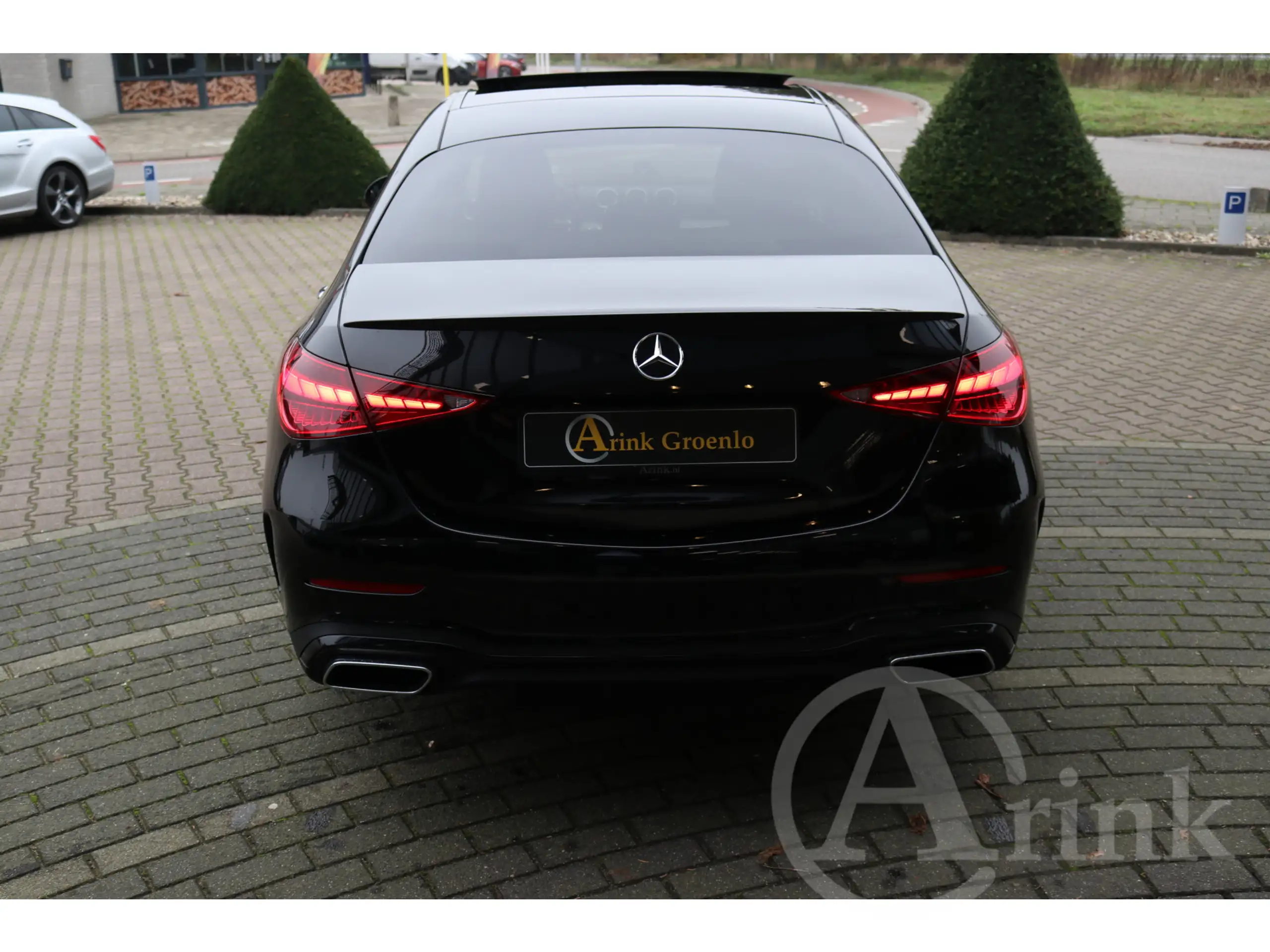 Mercedes-Benz - C 300