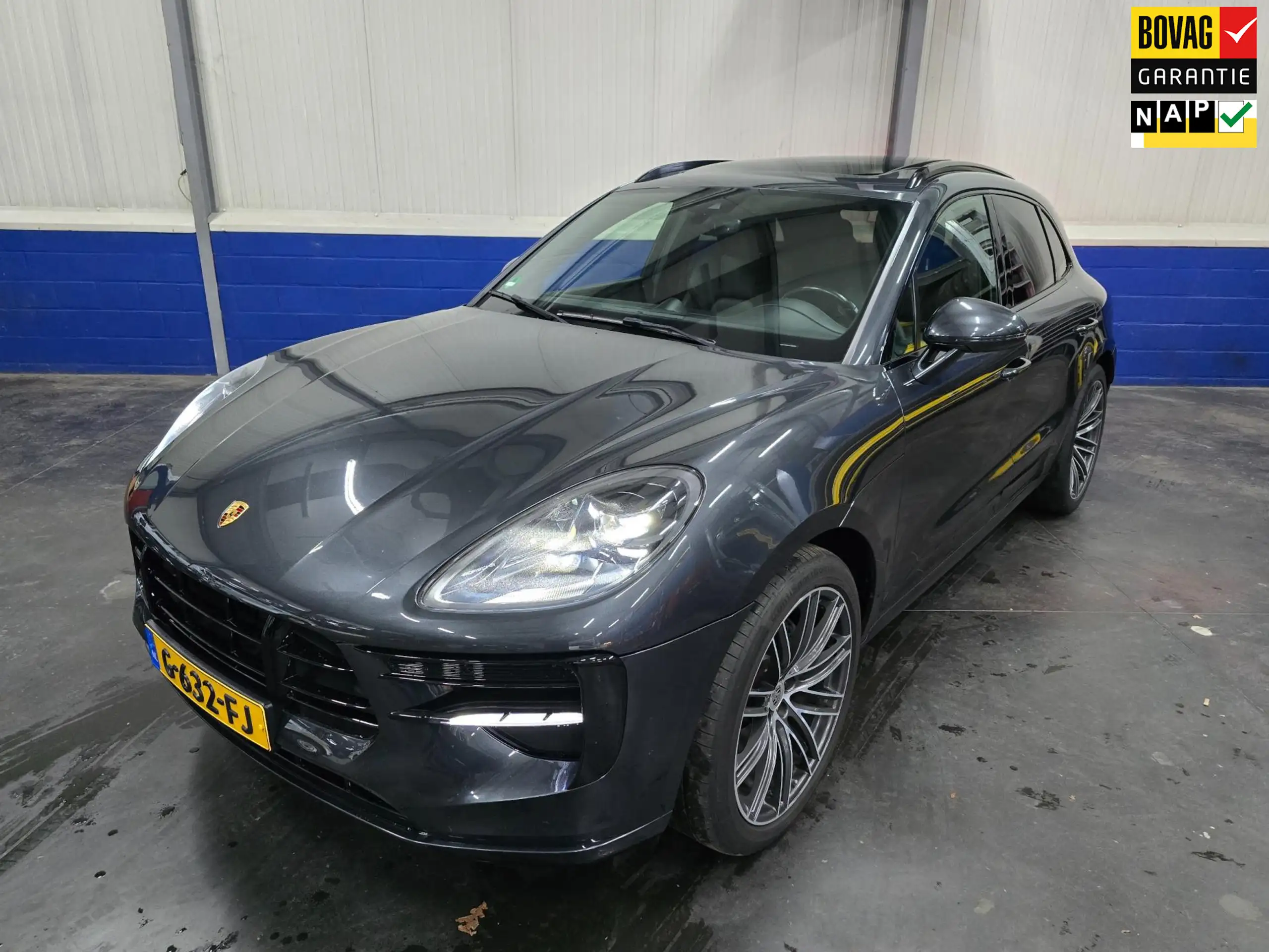 Porsche - Macan