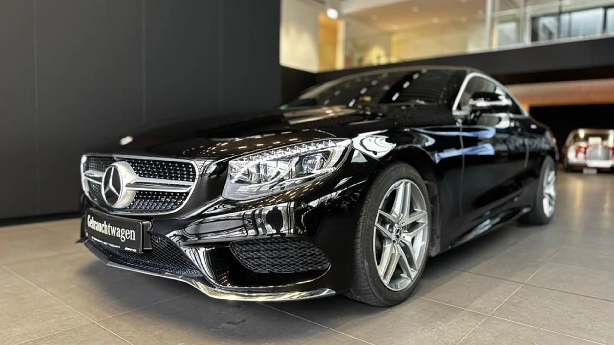 Mercedes-Benz - S 500