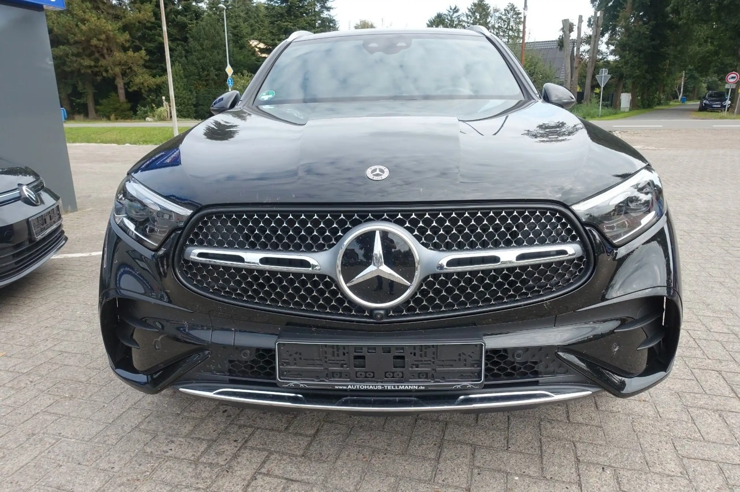 Mercedes-Benz - GLC 220