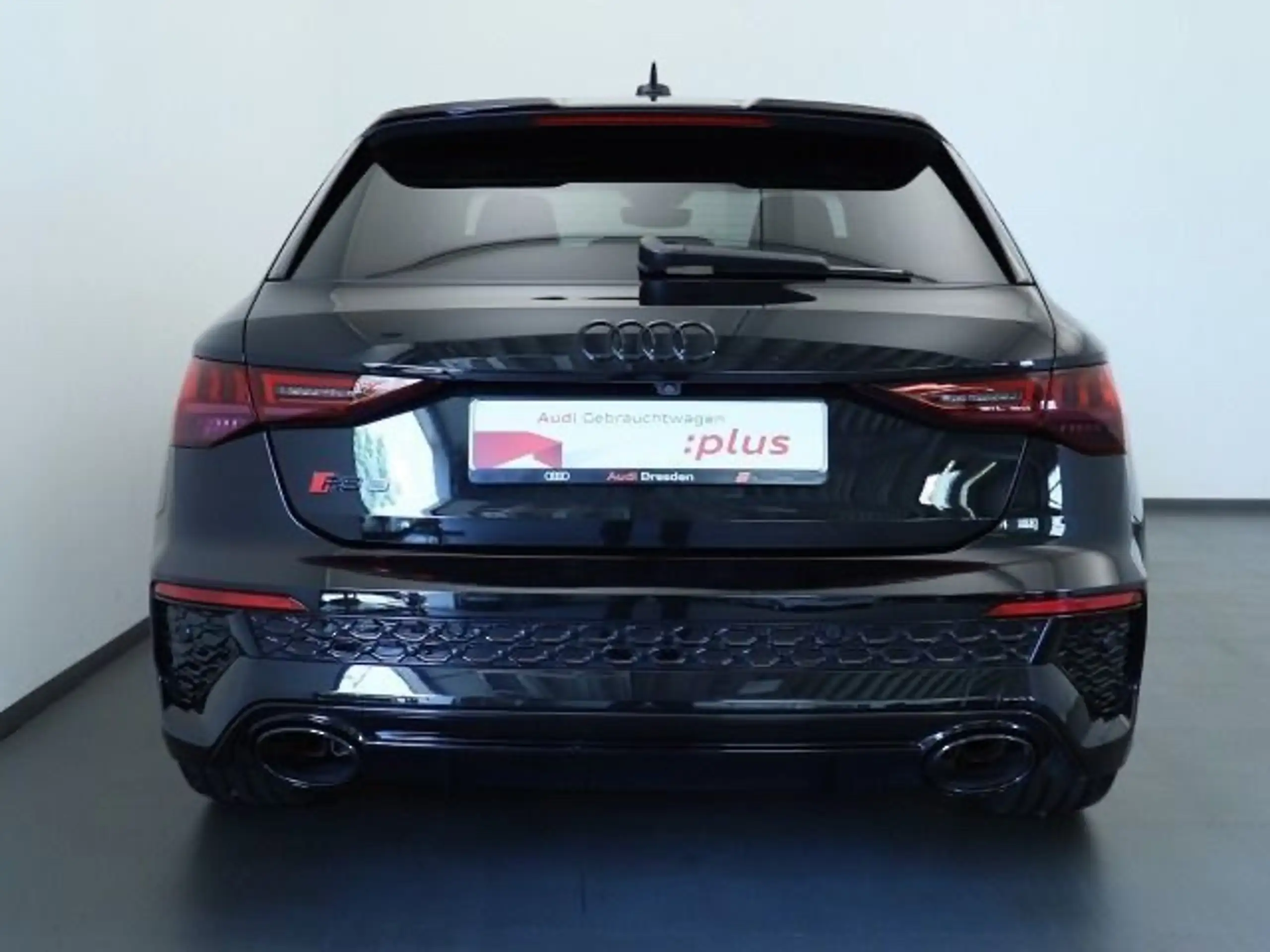 Audi - RS3