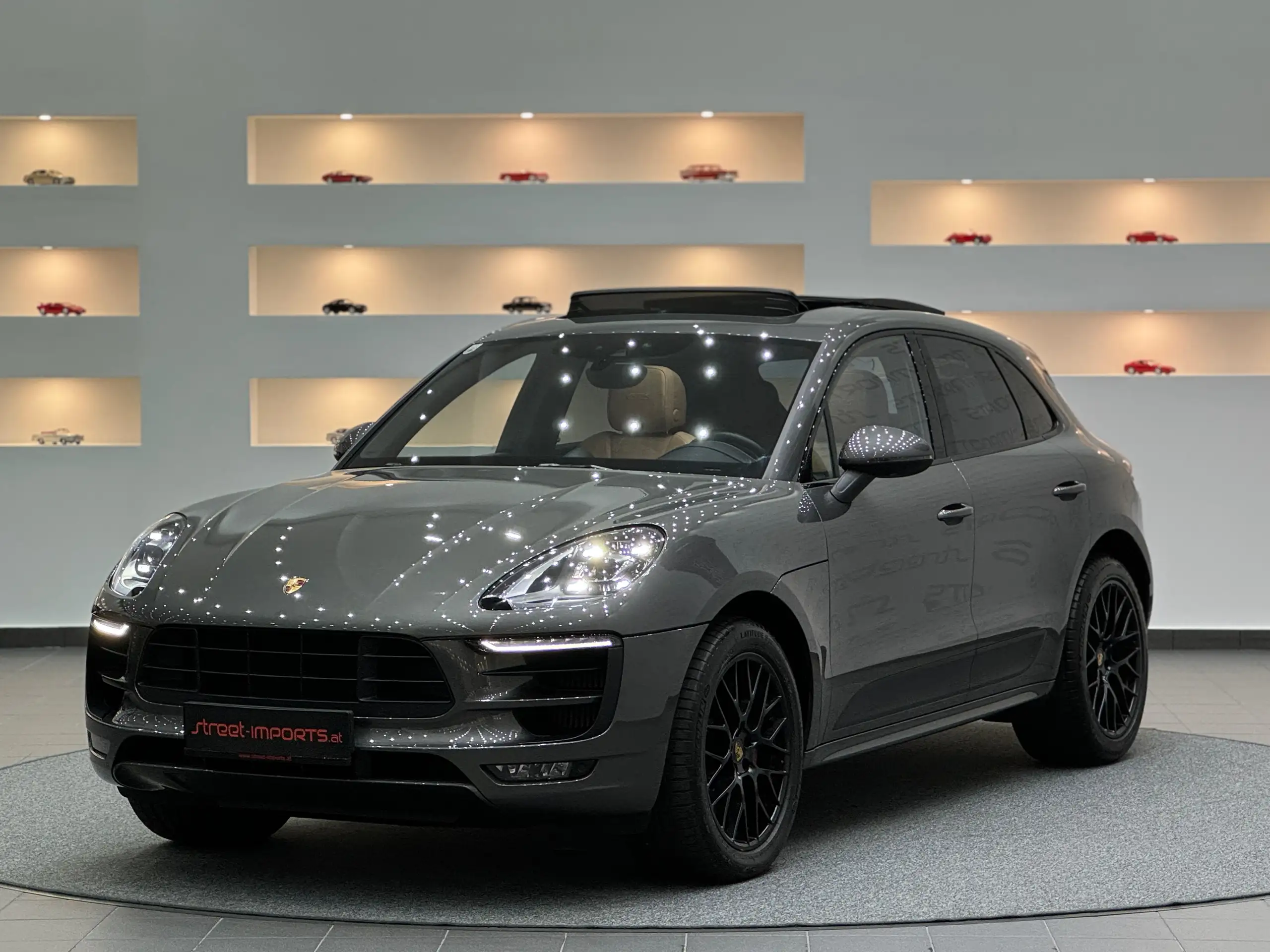 Porsche - Macan