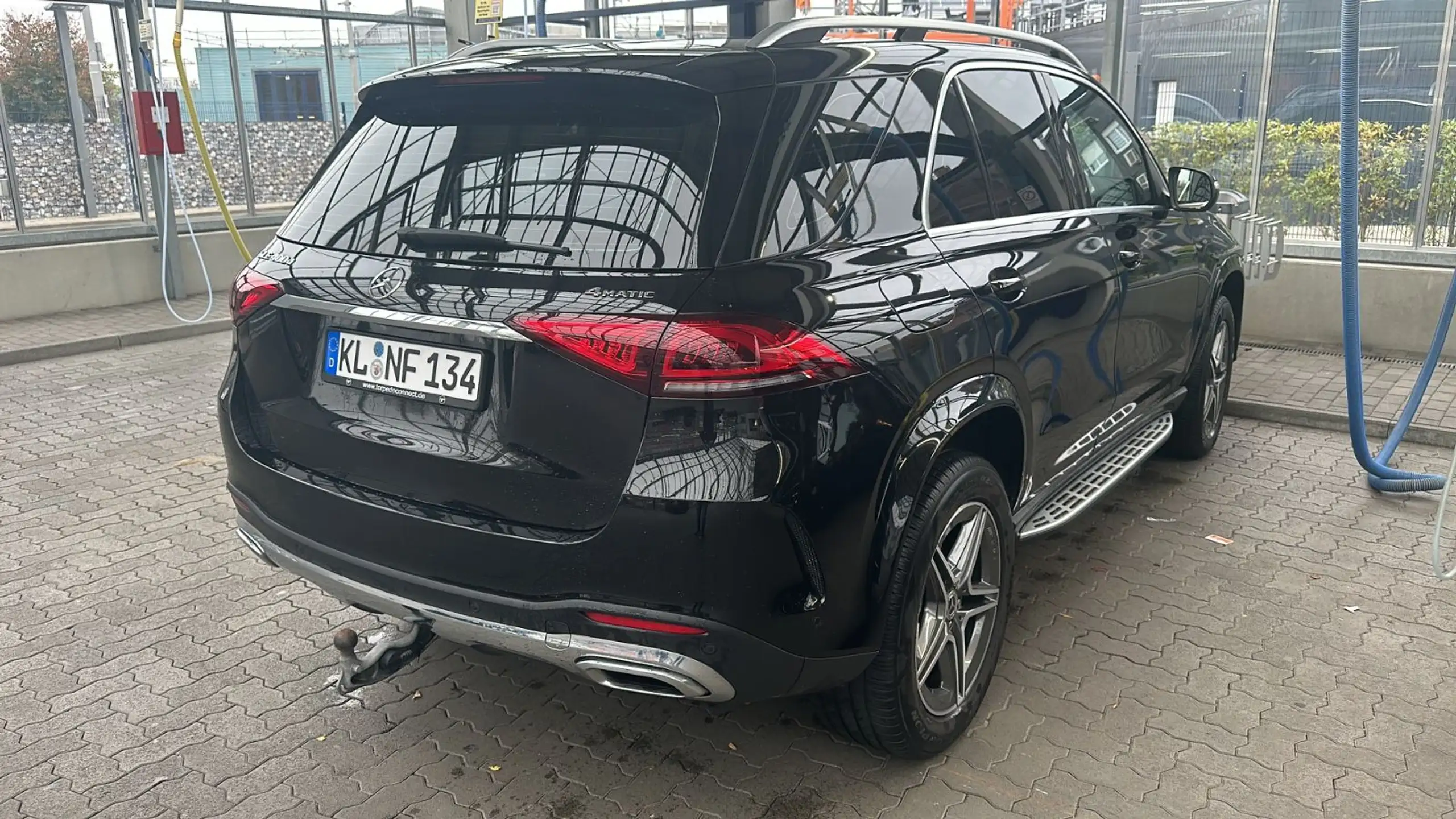 Mercedes-Benz - GLE 400