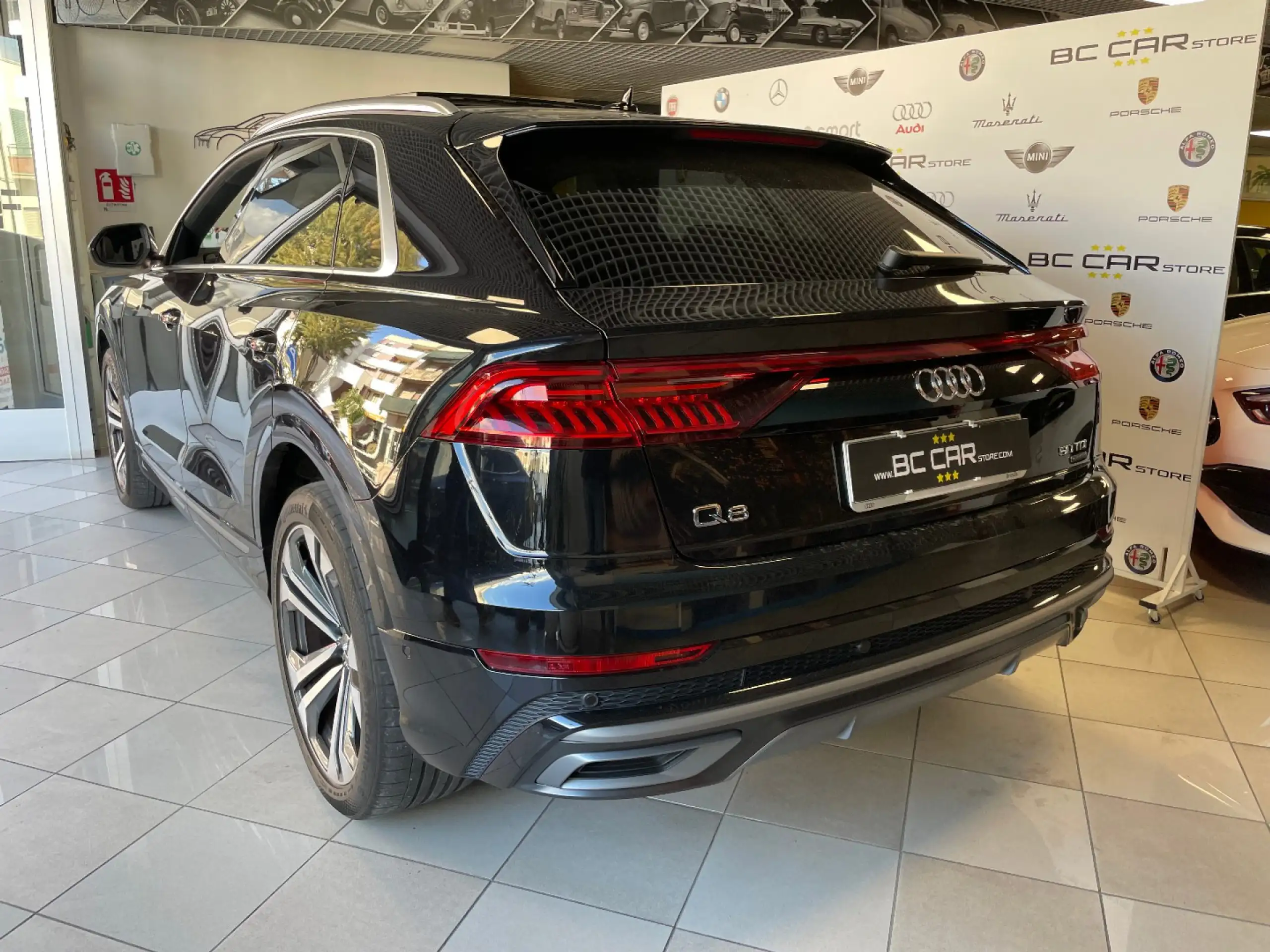 Audi - Q8