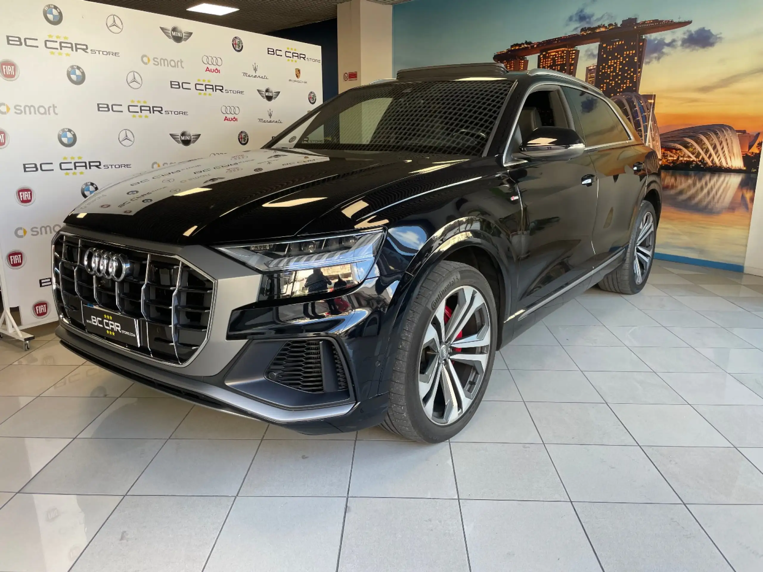 Audi - Q8