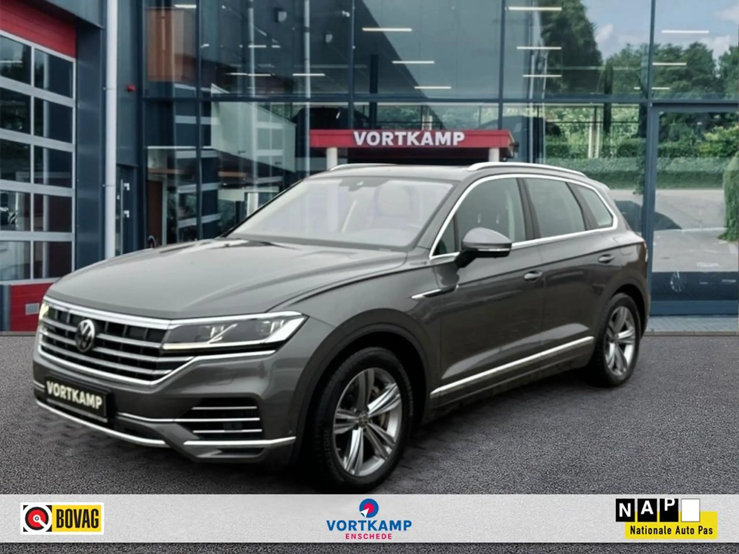 Volkswagen - Touareg