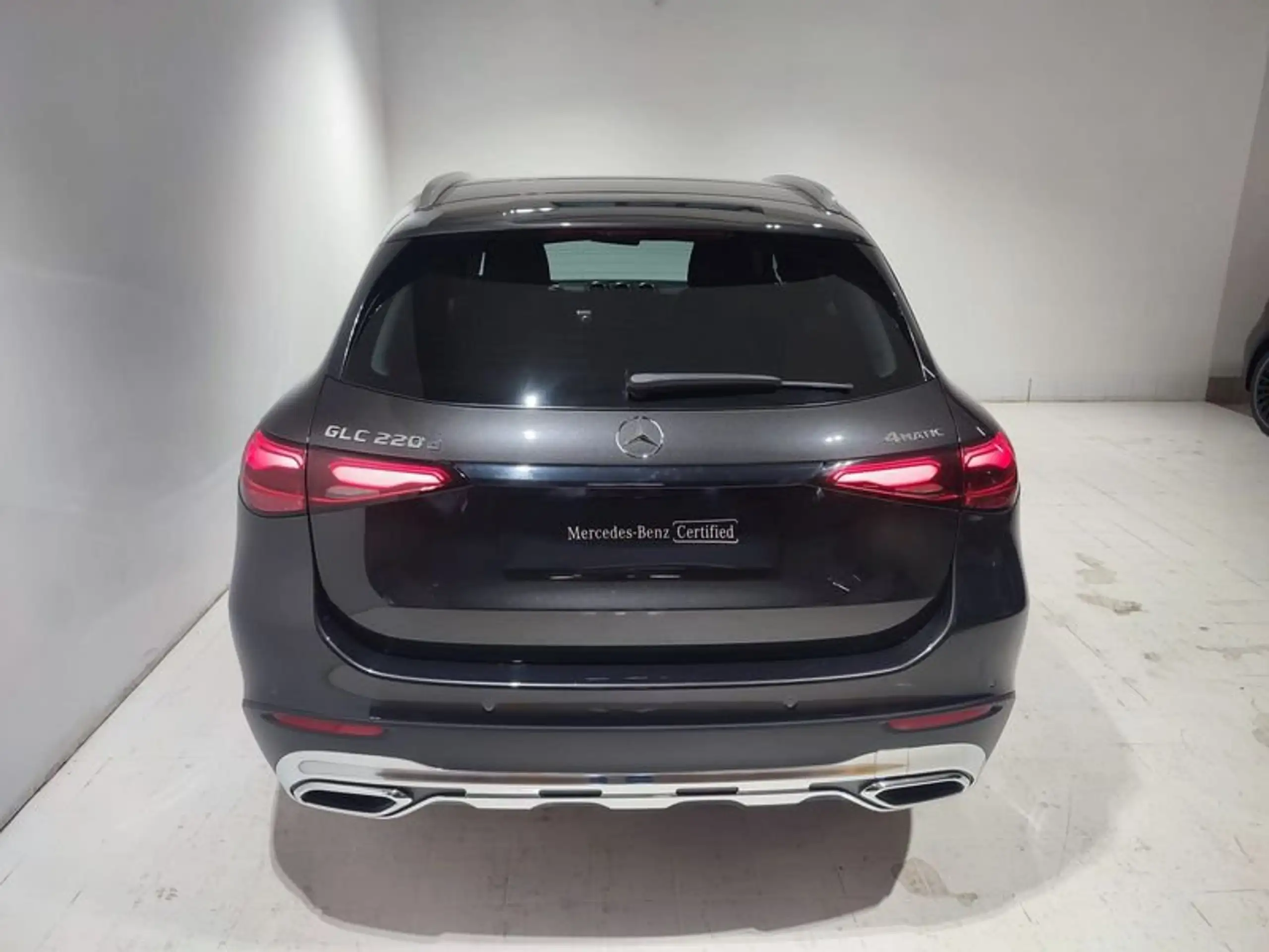 Mercedes-Benz - GLC 220