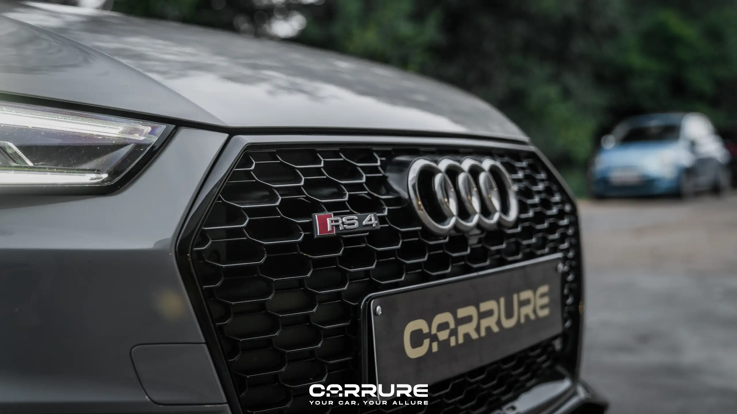 Audi - RS4