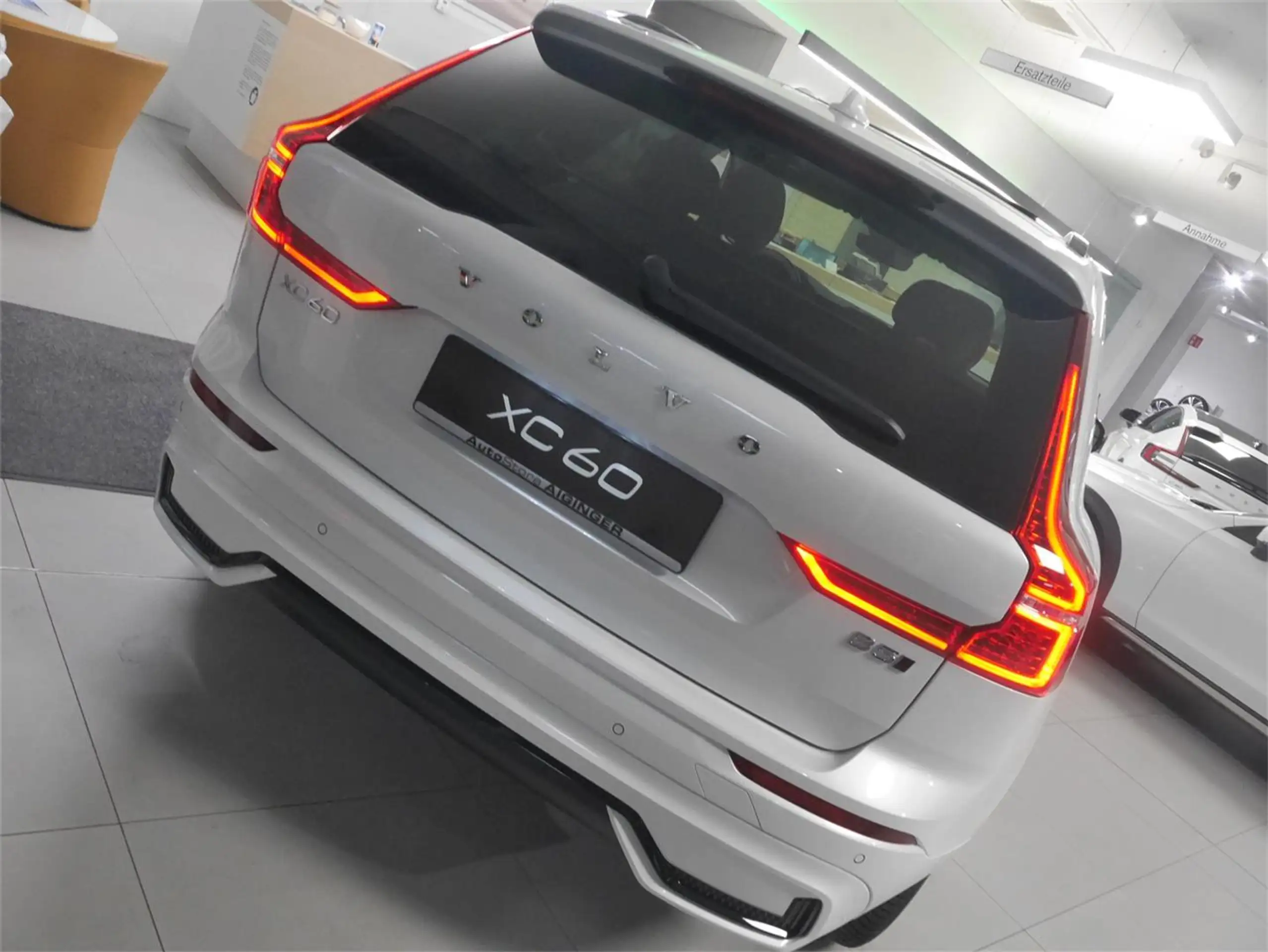 Volvo - XC60