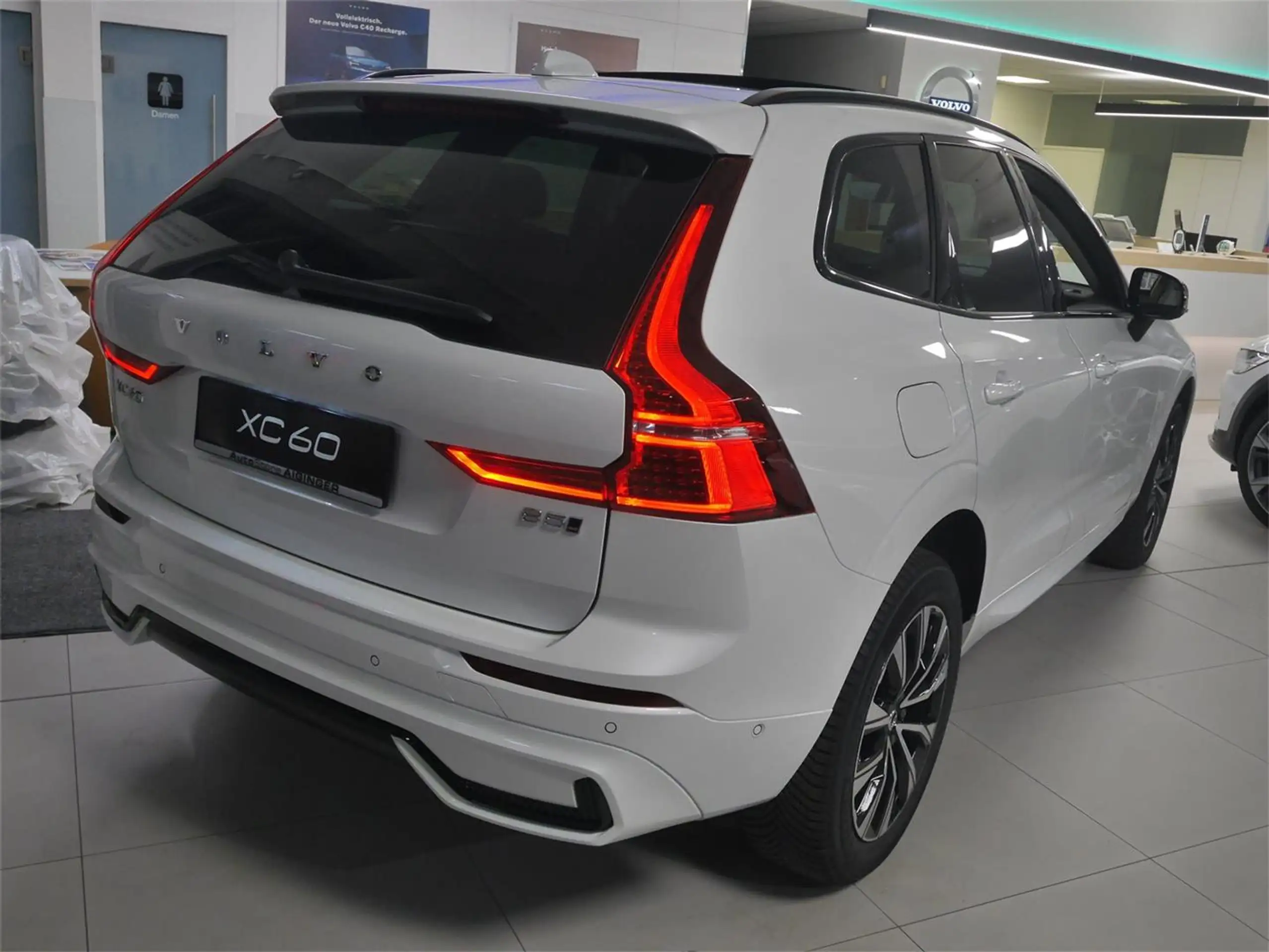 Volvo - XC60