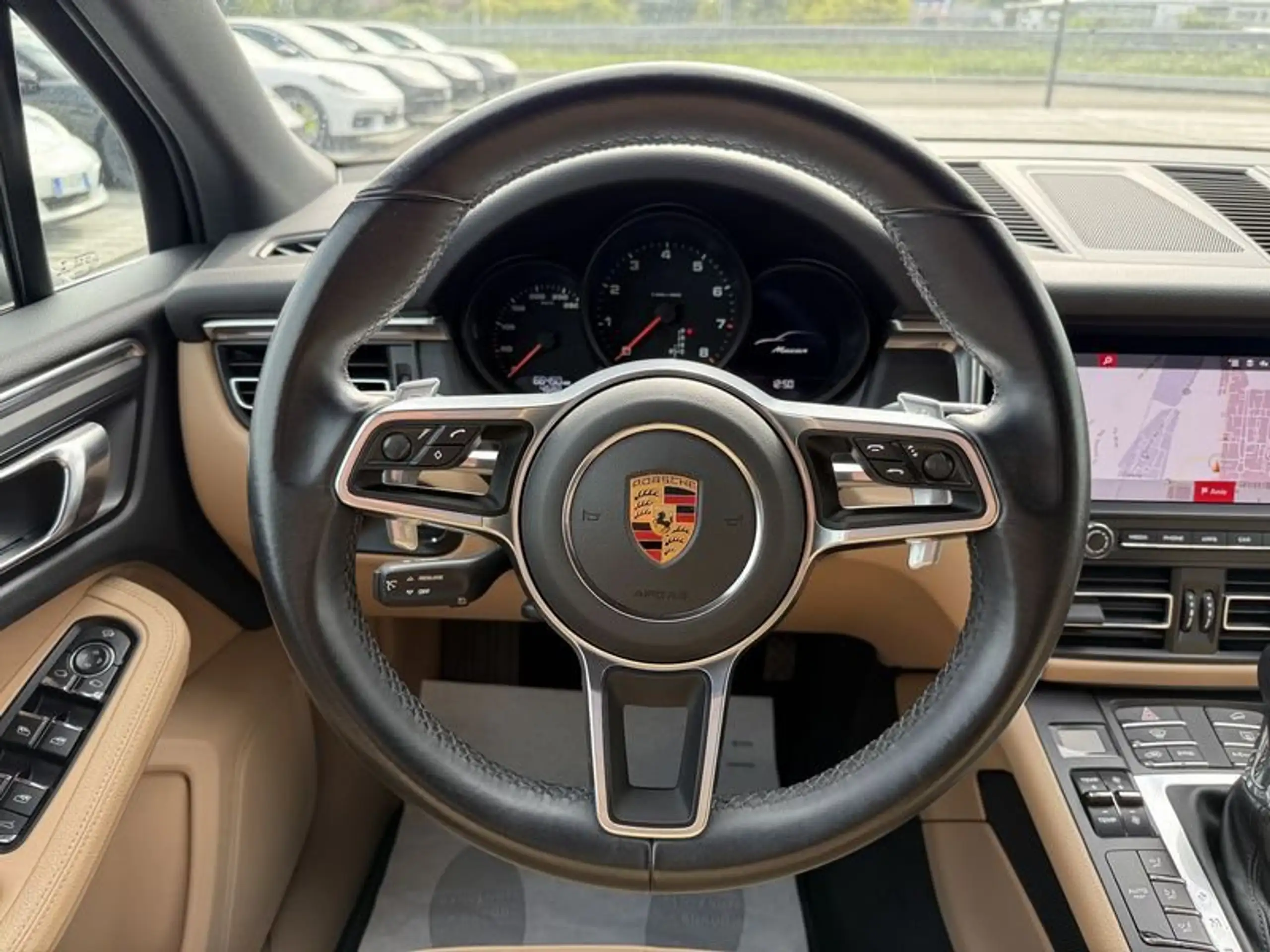 Porsche - Macan