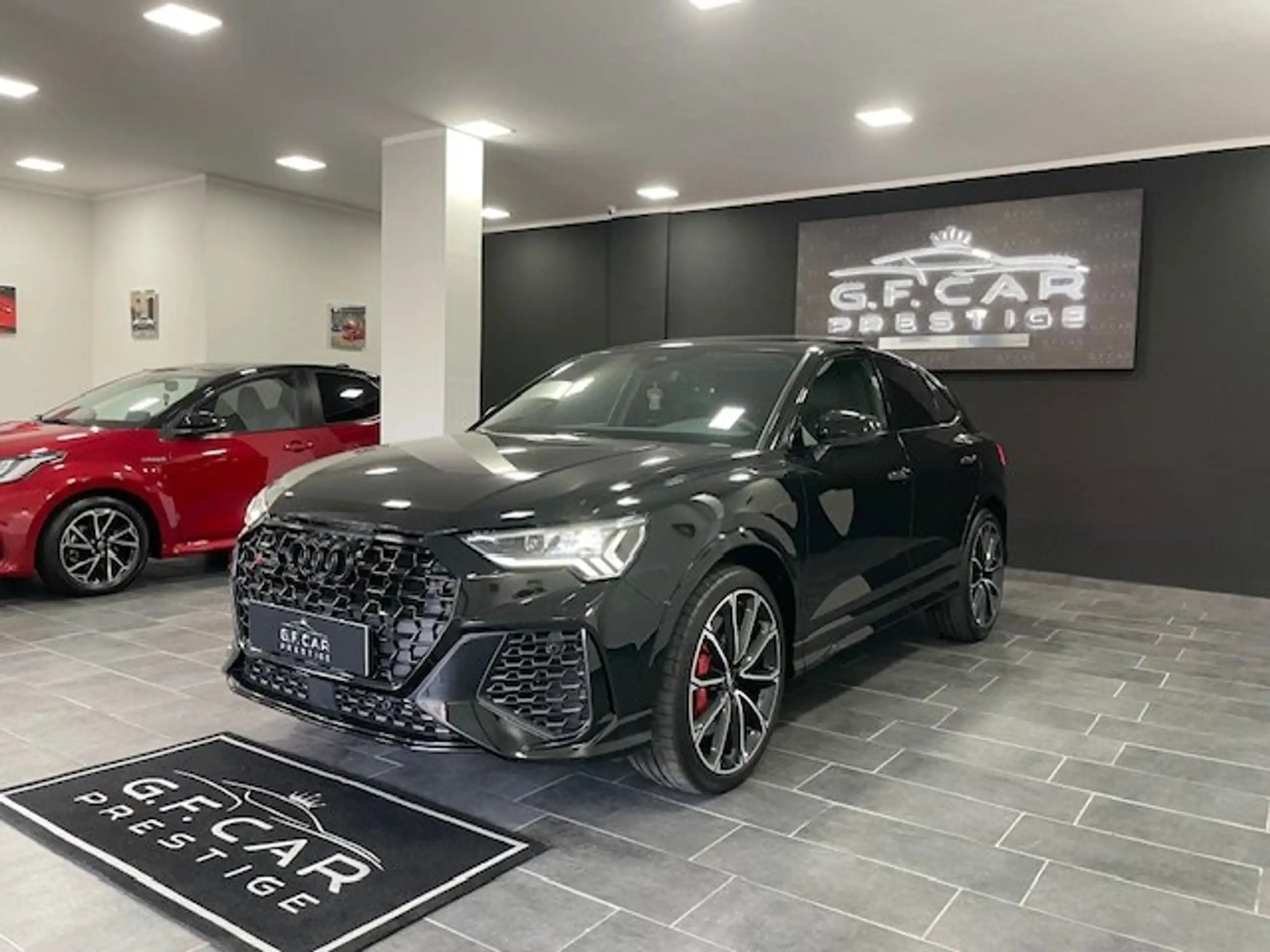 Audi - RS Q3