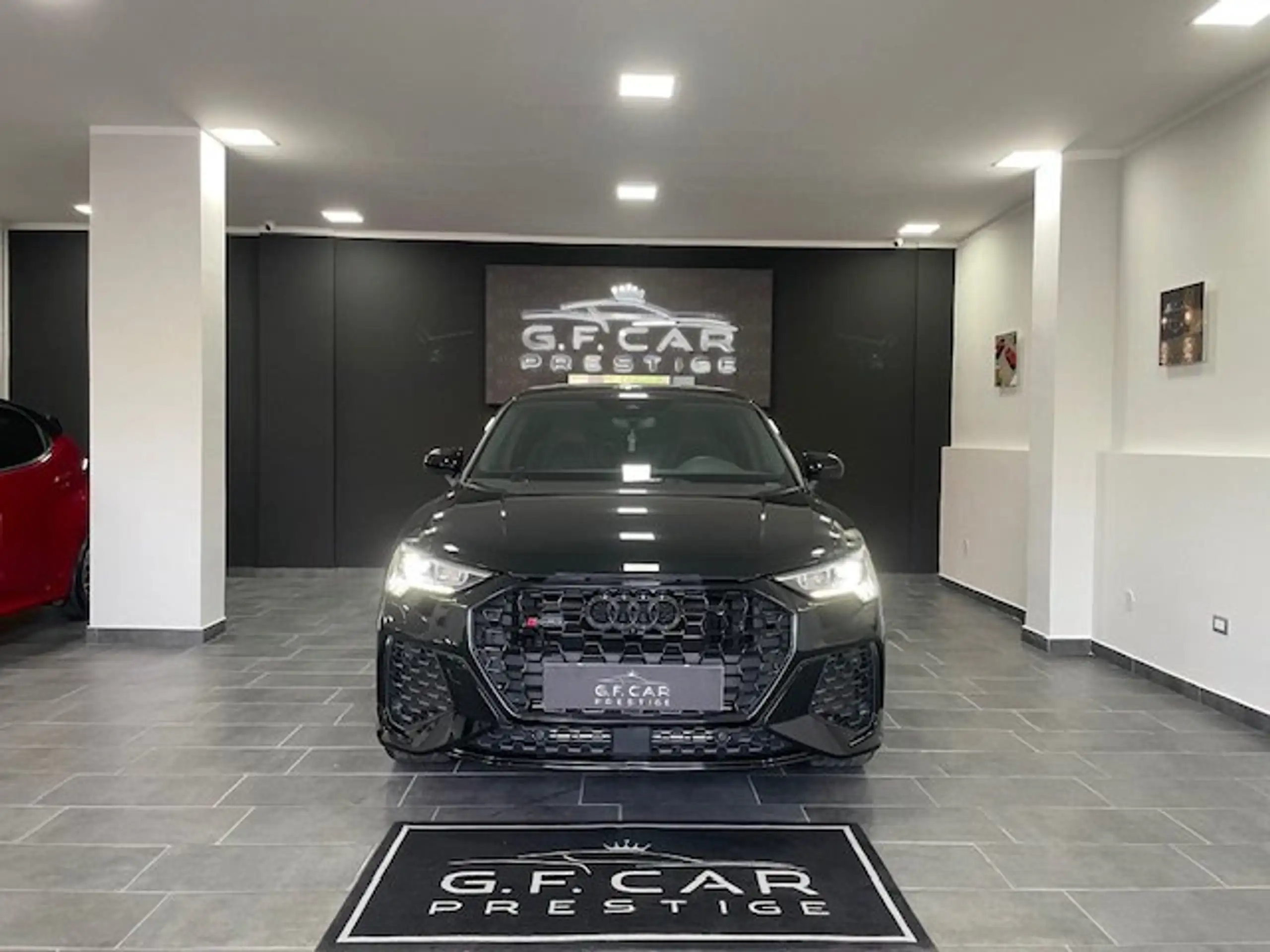 Audi - RS Q3