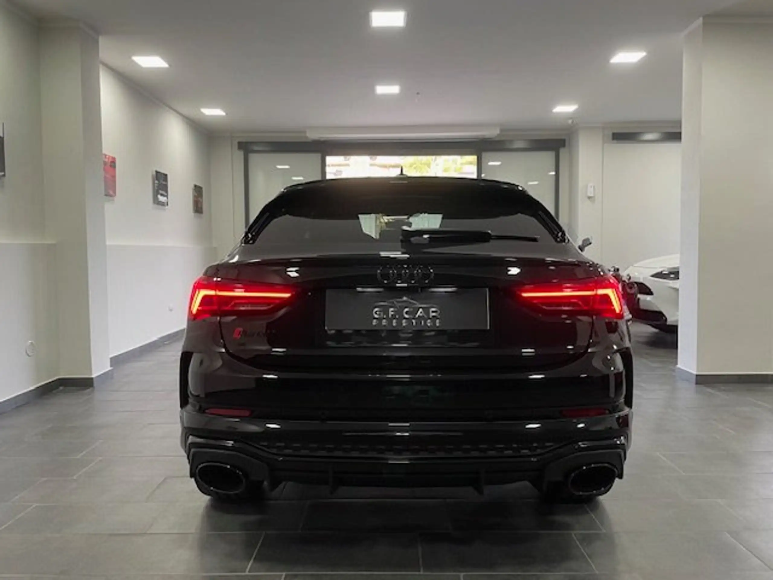 Audi - RS Q3