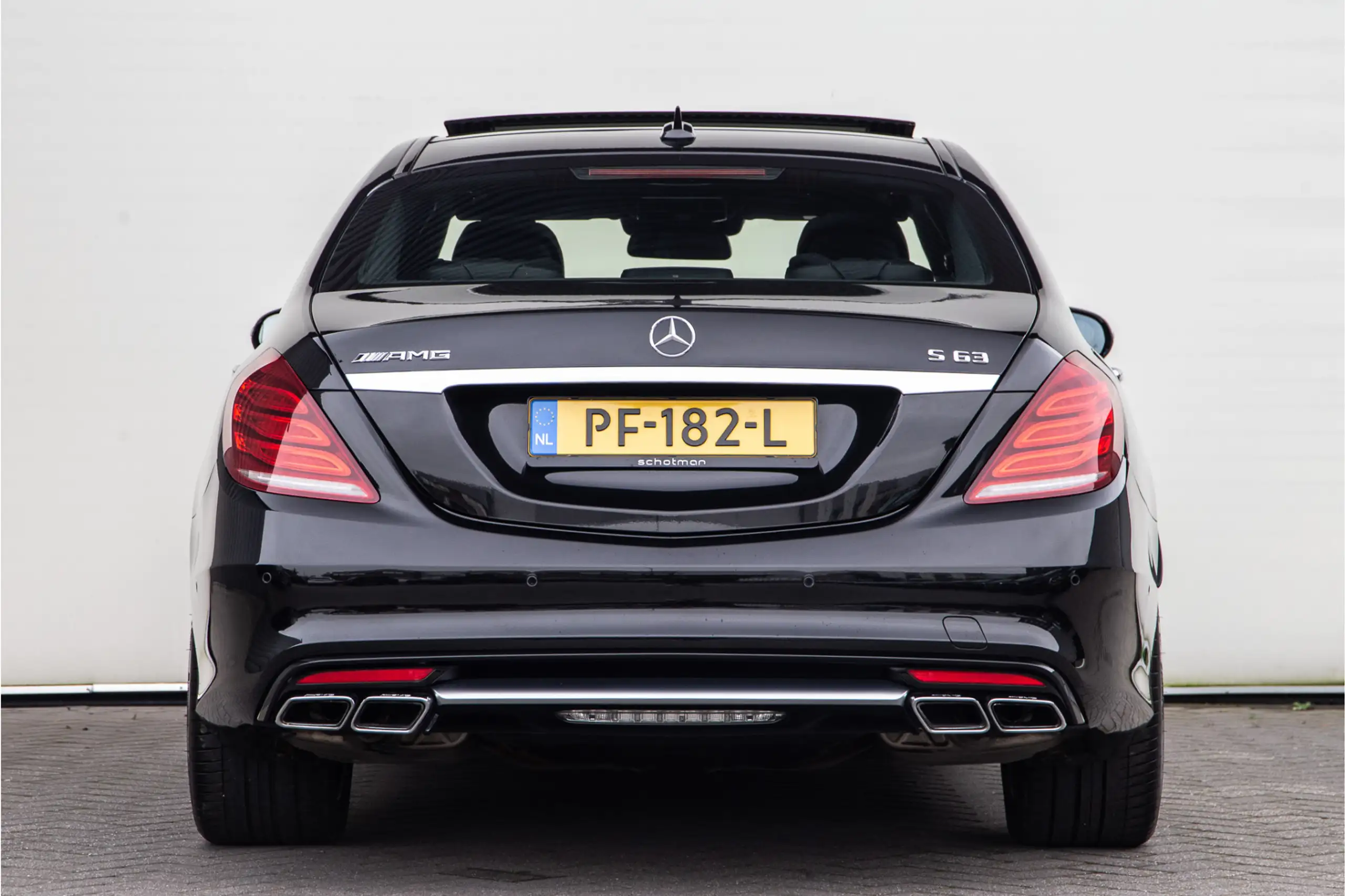 Mercedes-Benz - S 63 AMG