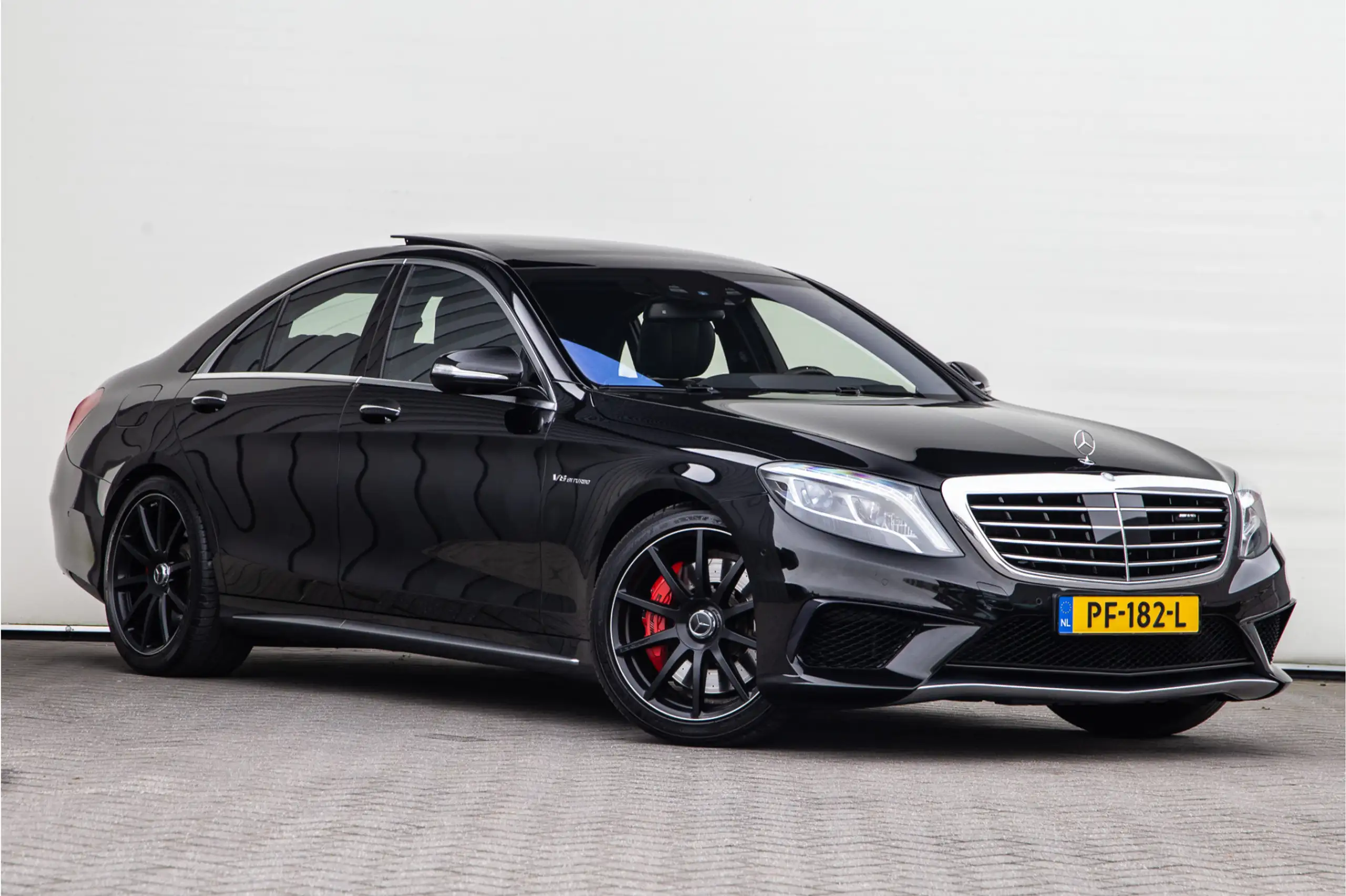 Mercedes-Benz - S 63 AMG