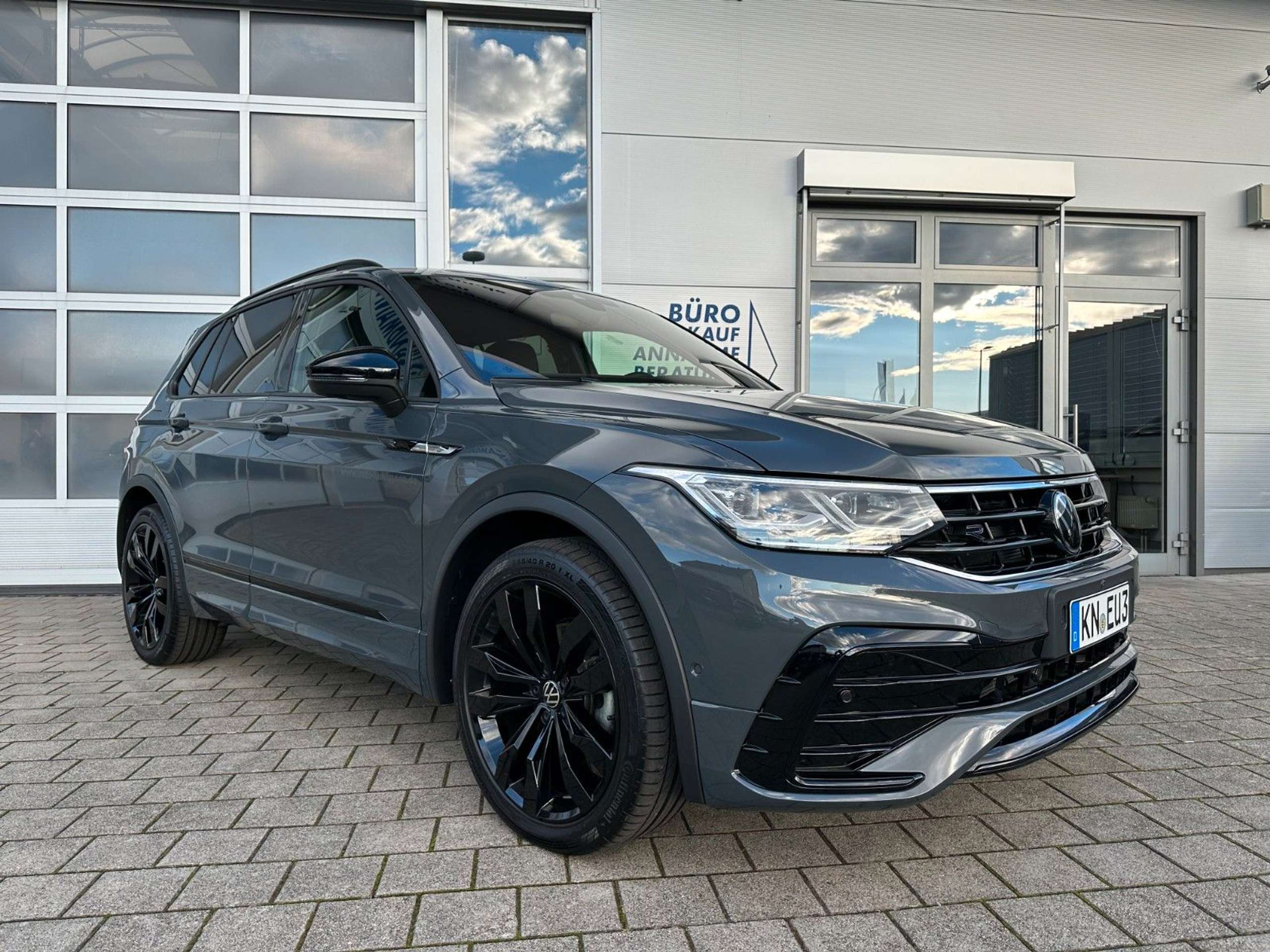 Volkswagen - Tiguan