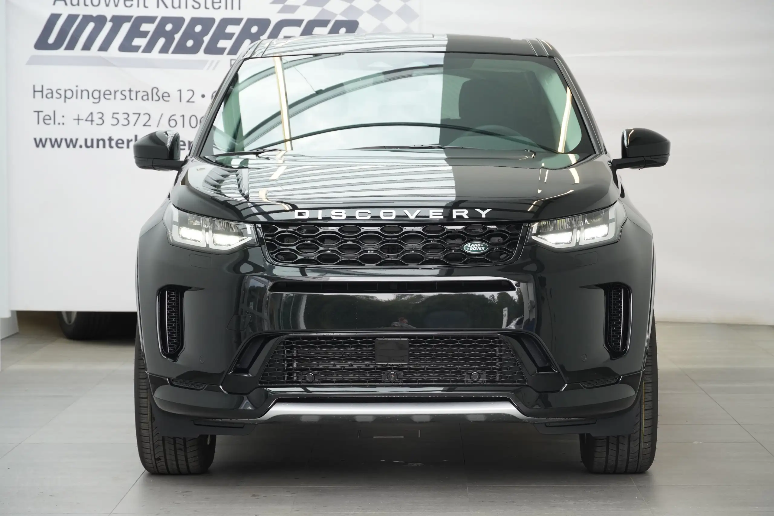 Land Rover - Discovery Sport