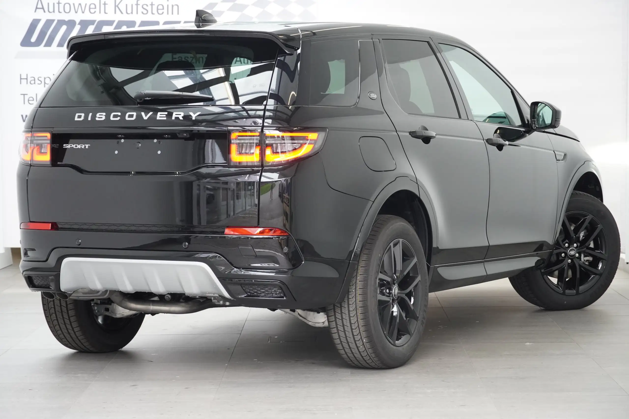 Land Rover - Discovery Sport