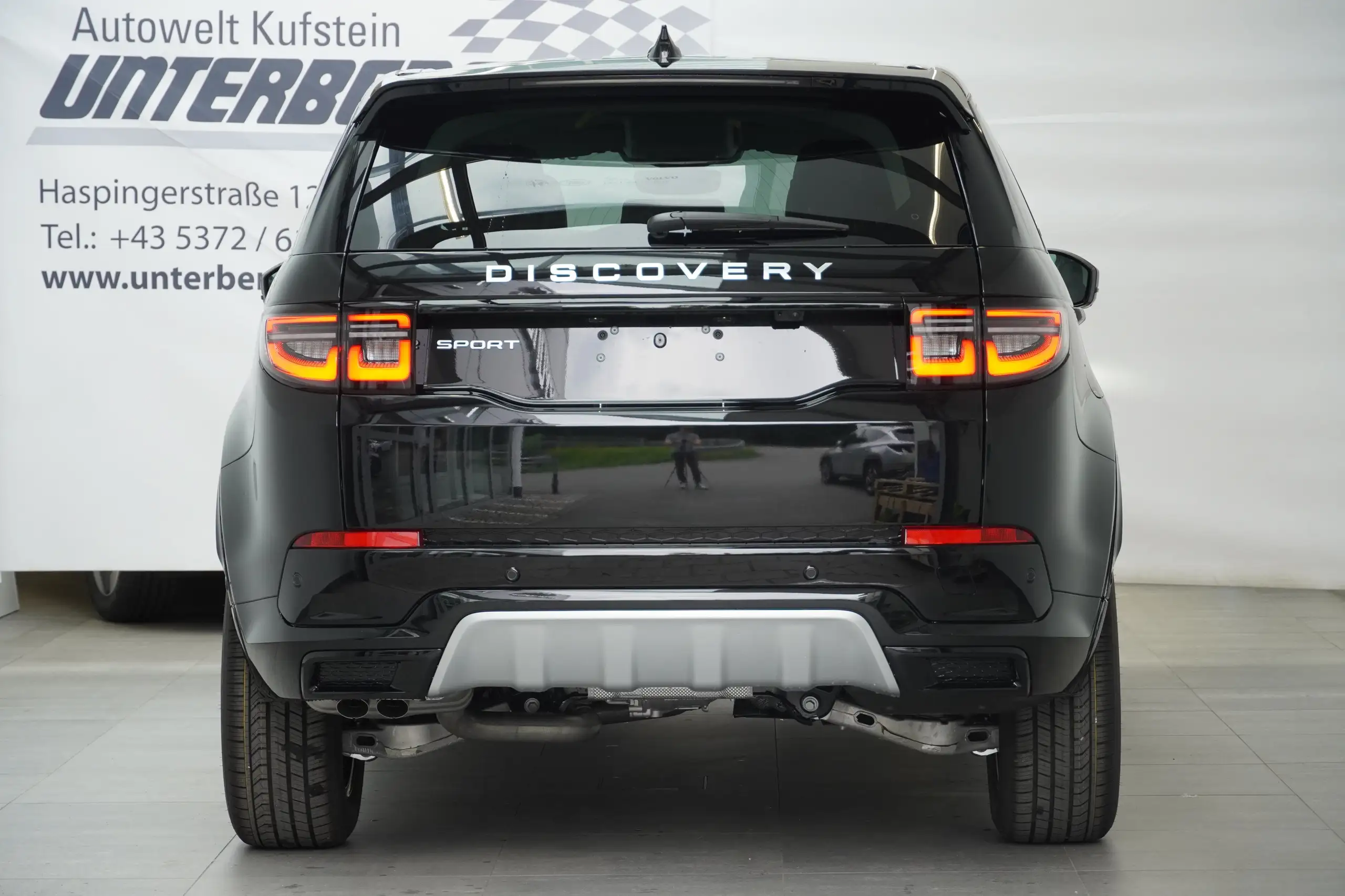 Land Rover - Discovery Sport