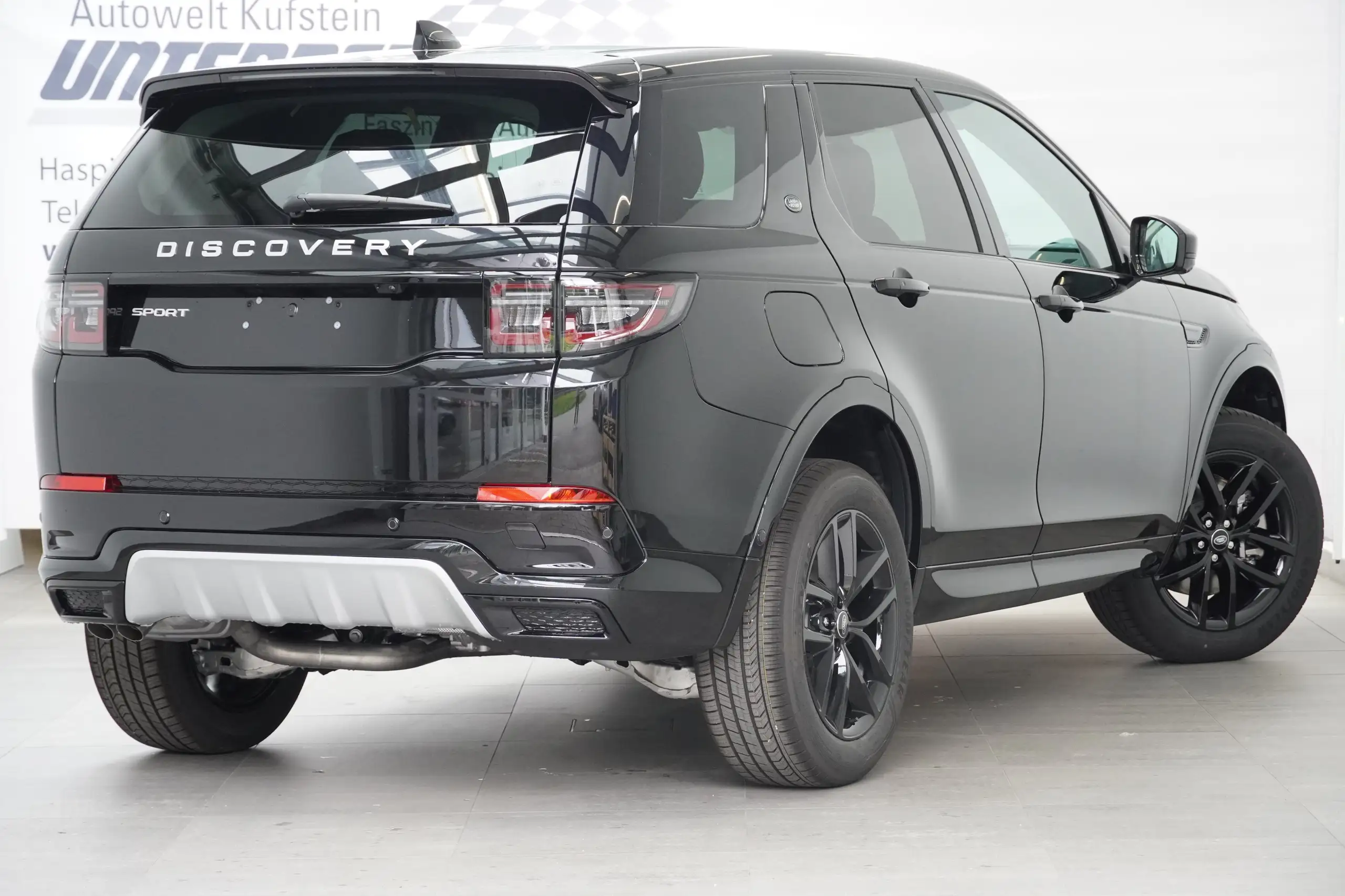 Land Rover - Discovery Sport