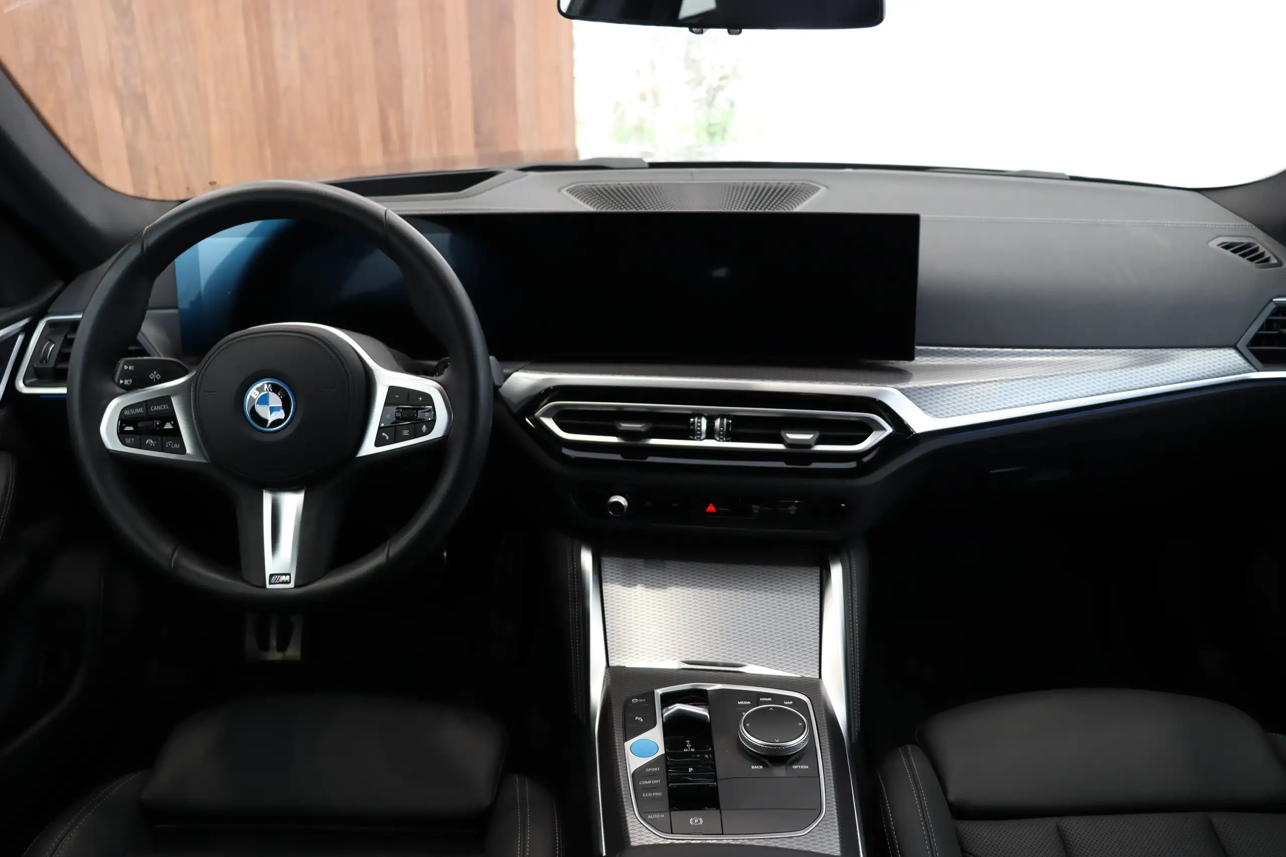 BMW - i4