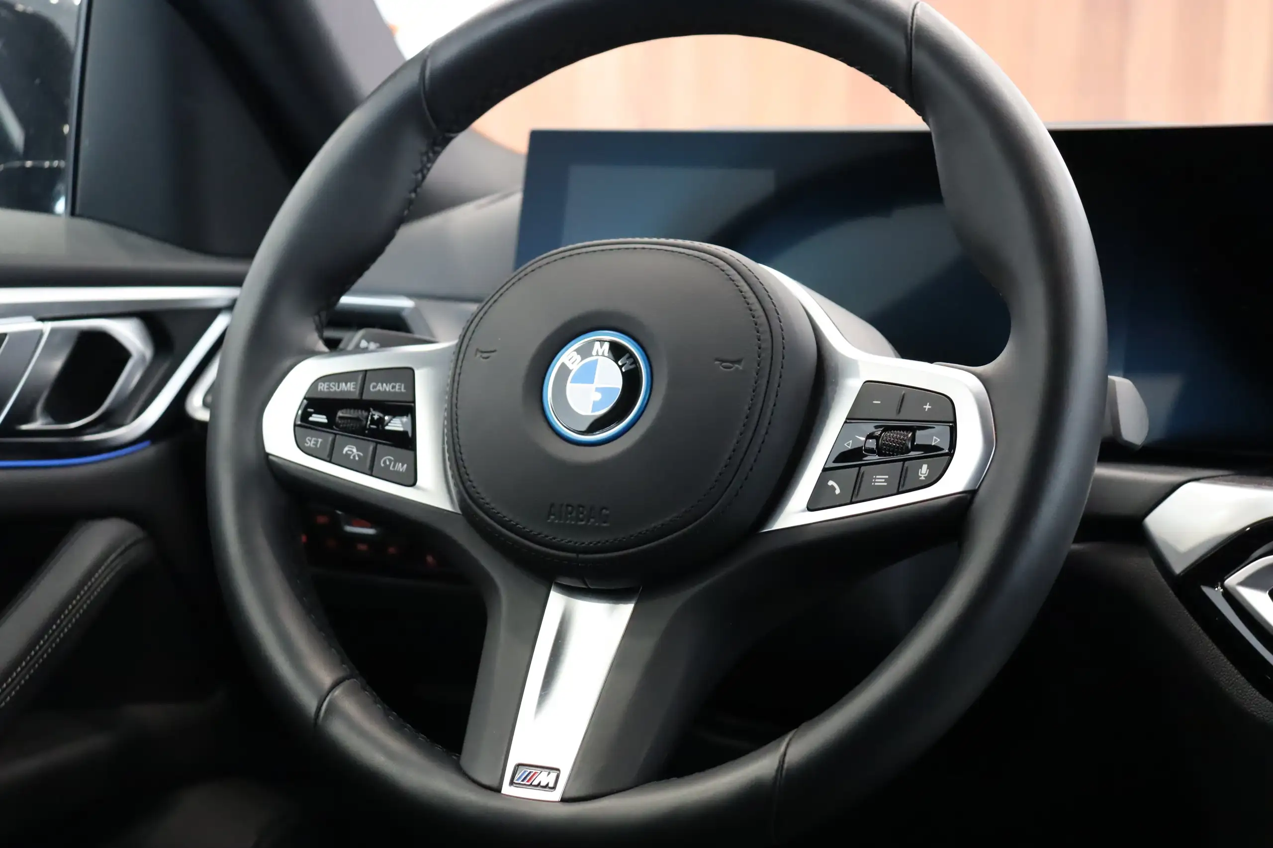 BMW - i4