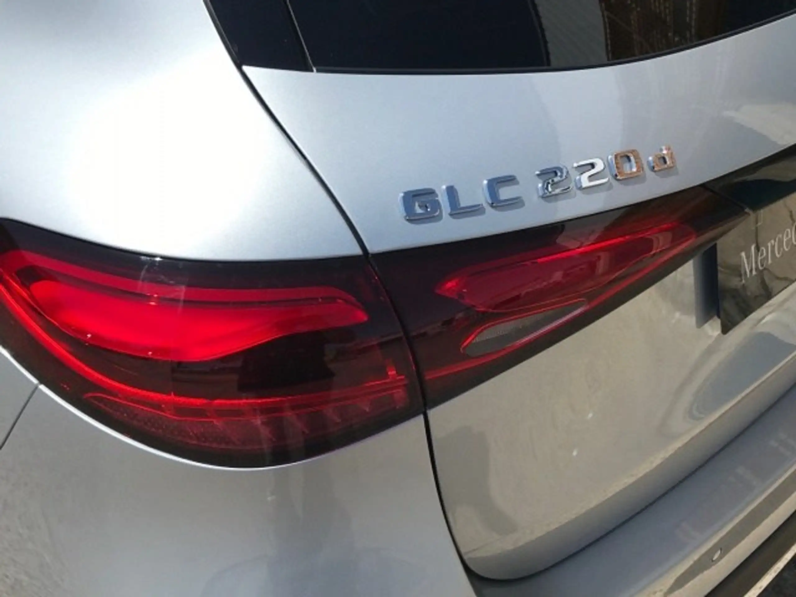 Mercedes-Benz - GLC 220