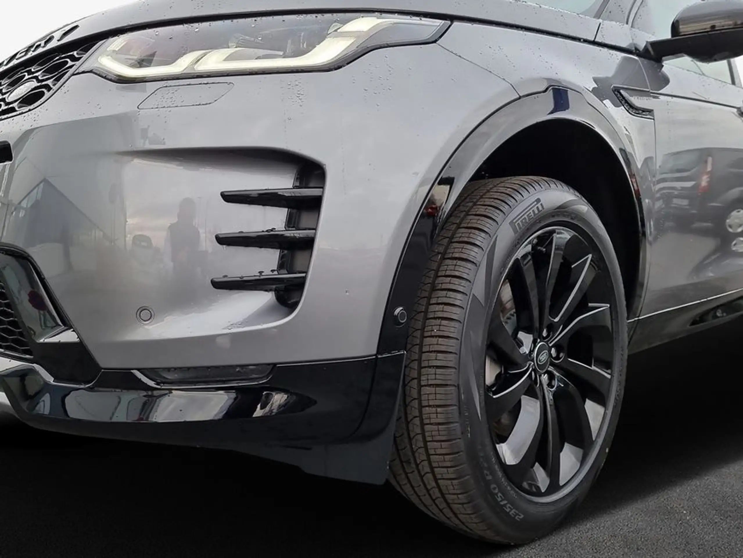 Land Rover - Discovery Sport