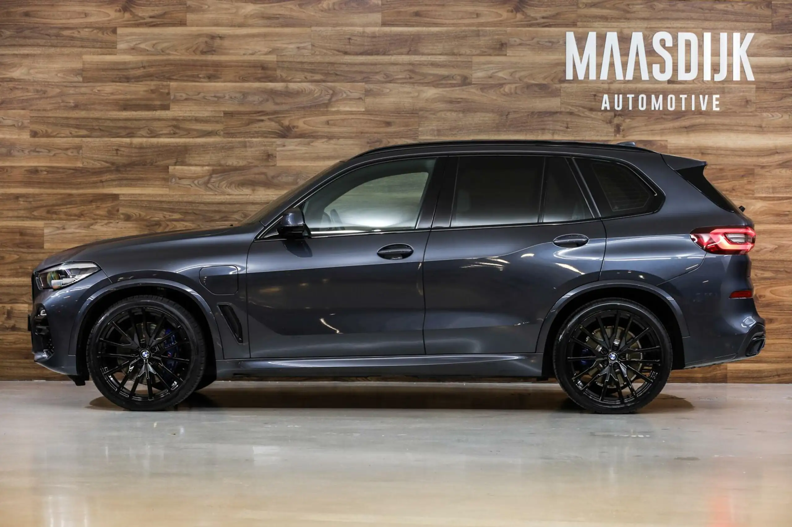 BMW - X5