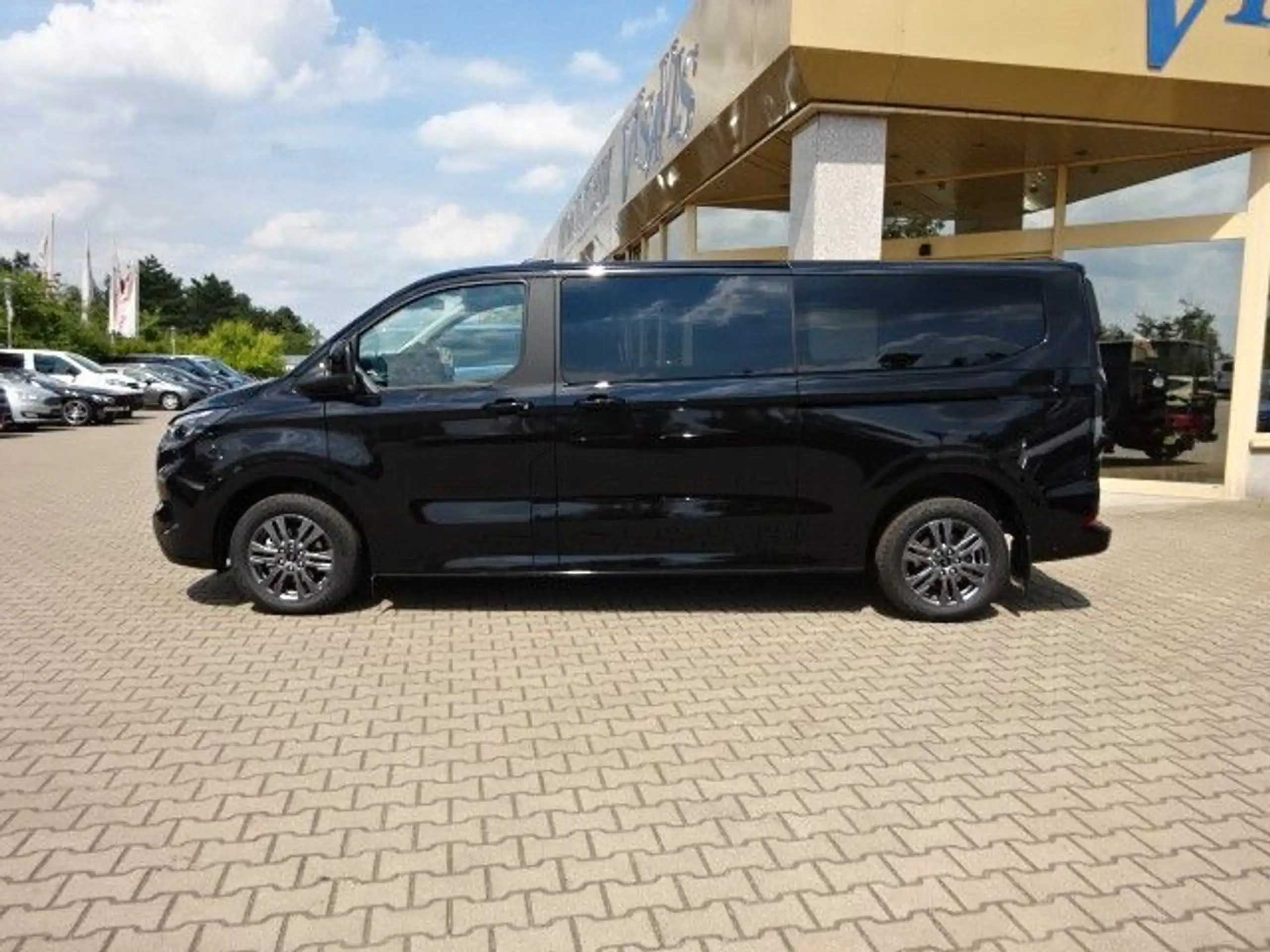 Ford - Tourneo Custom