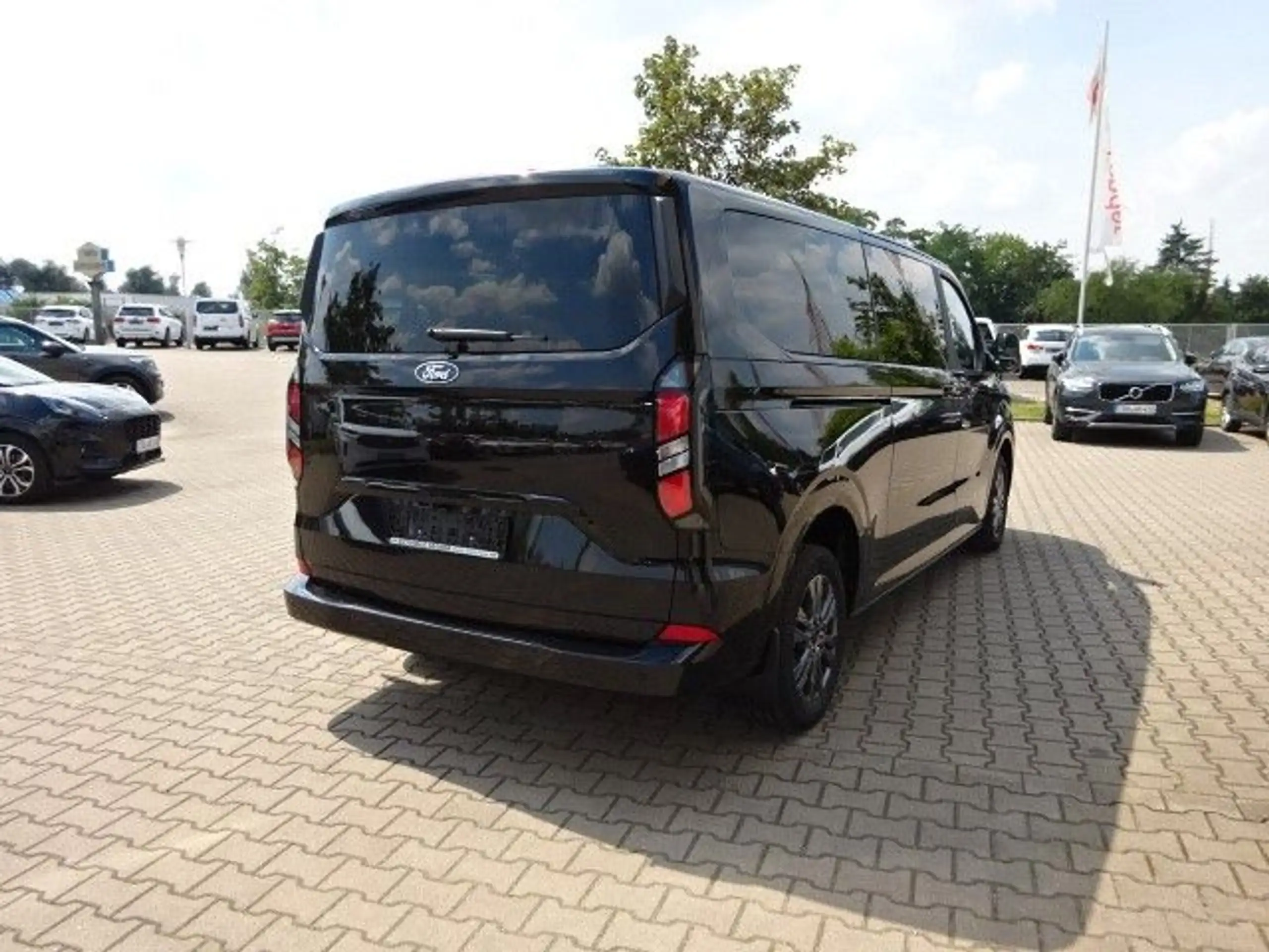 Ford - Tourneo Custom