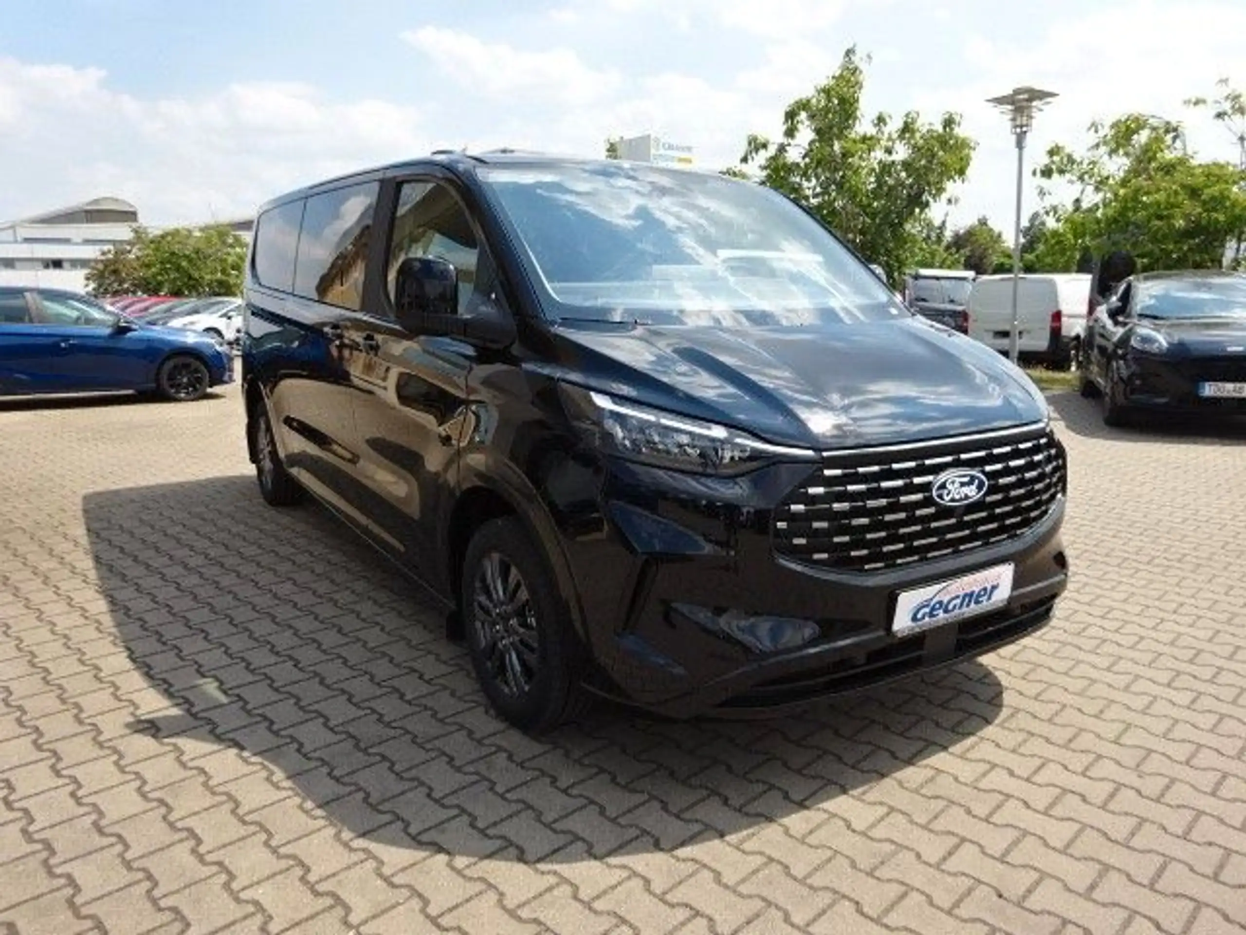 Ford - Tourneo Custom