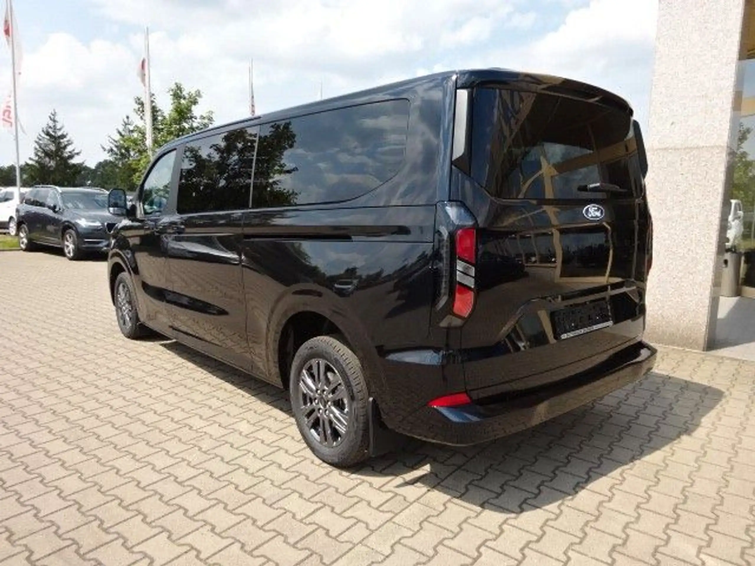 Ford - Tourneo Custom