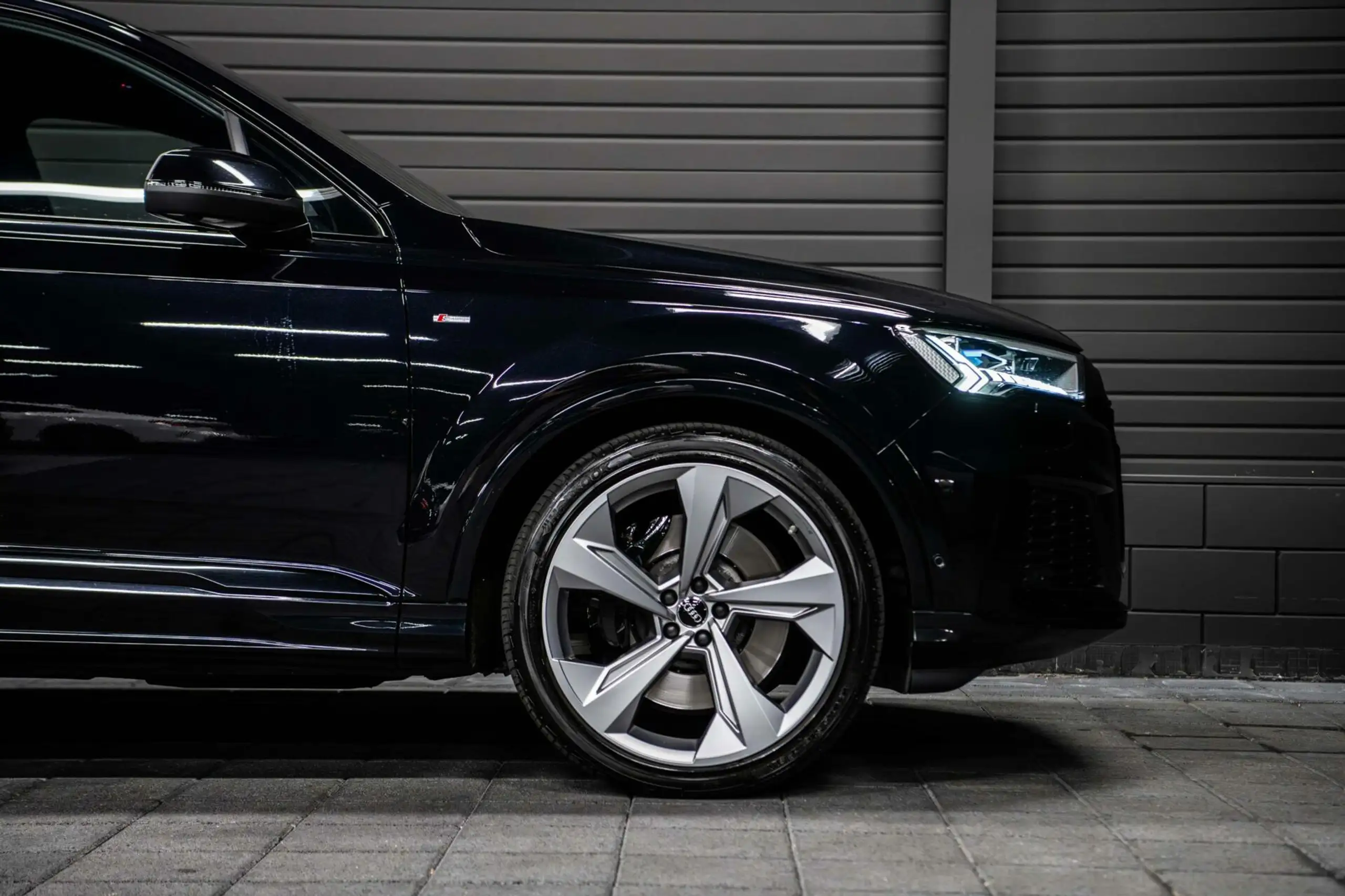 Audi - Q7