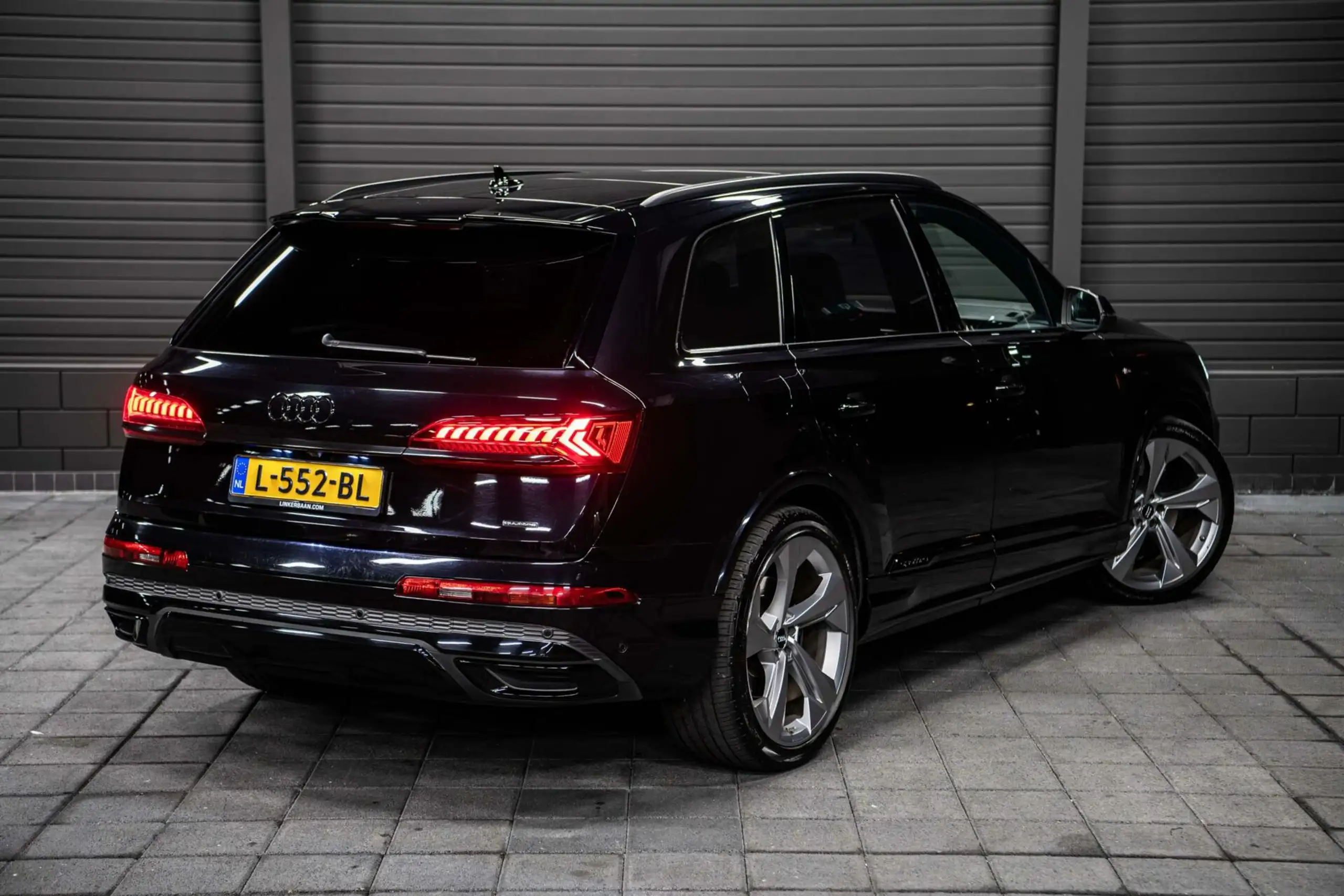 Audi - Q7