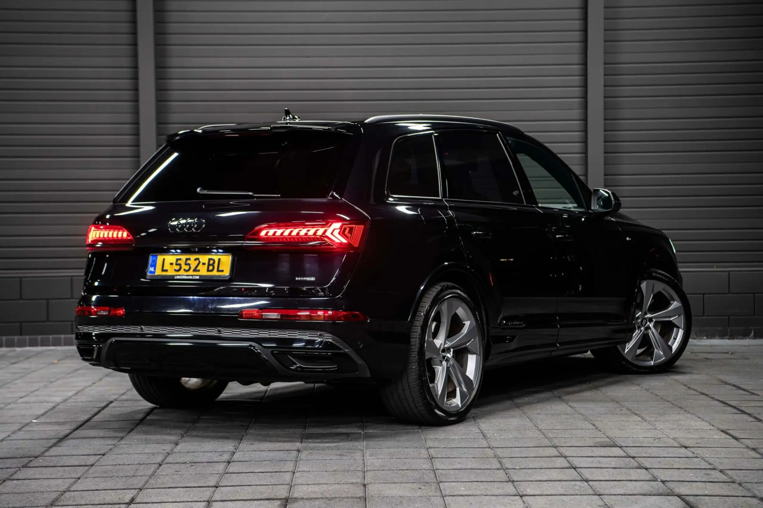 Audi - Q7