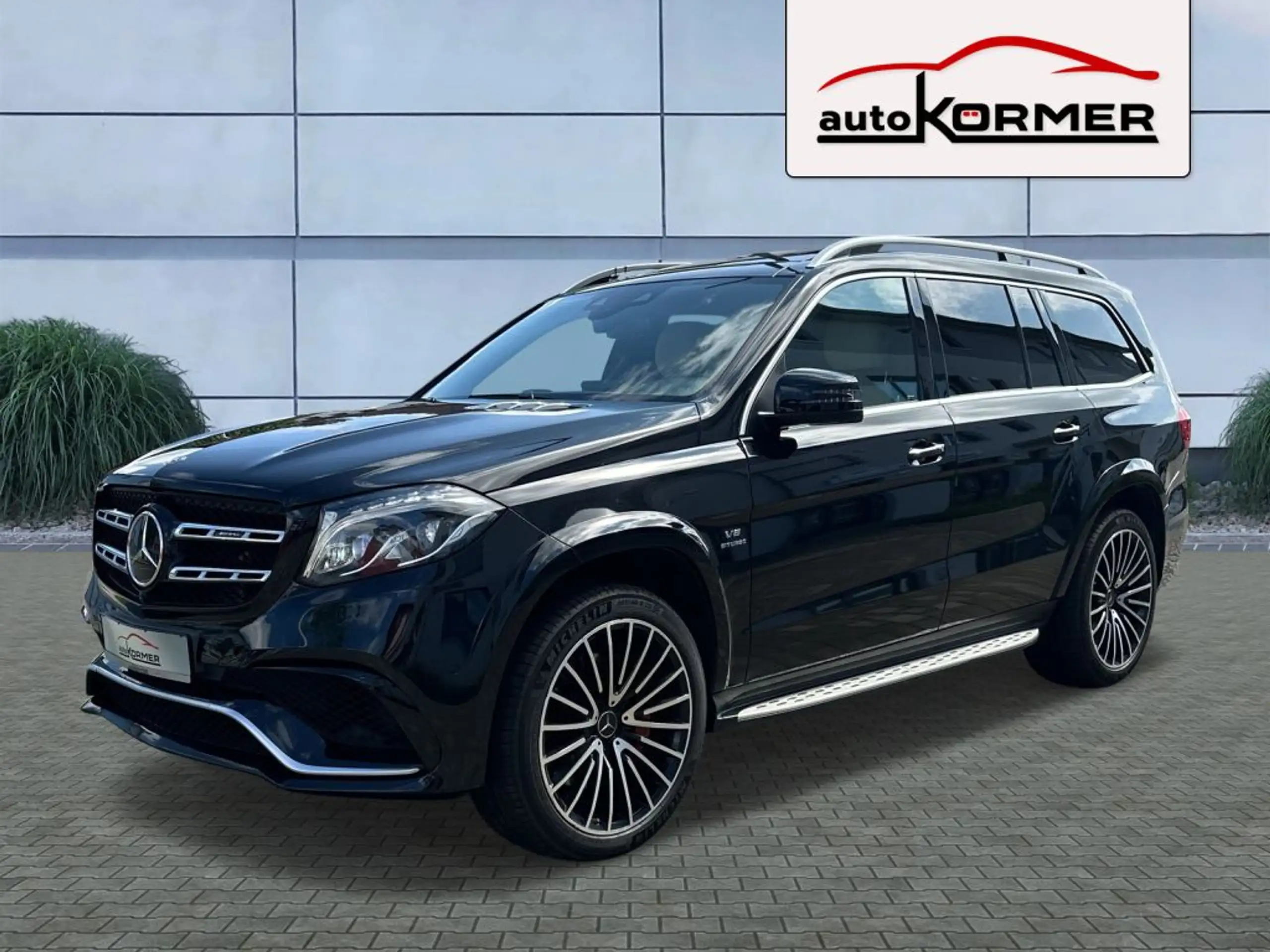 Mercedes-Benz - GLS 63 AMG