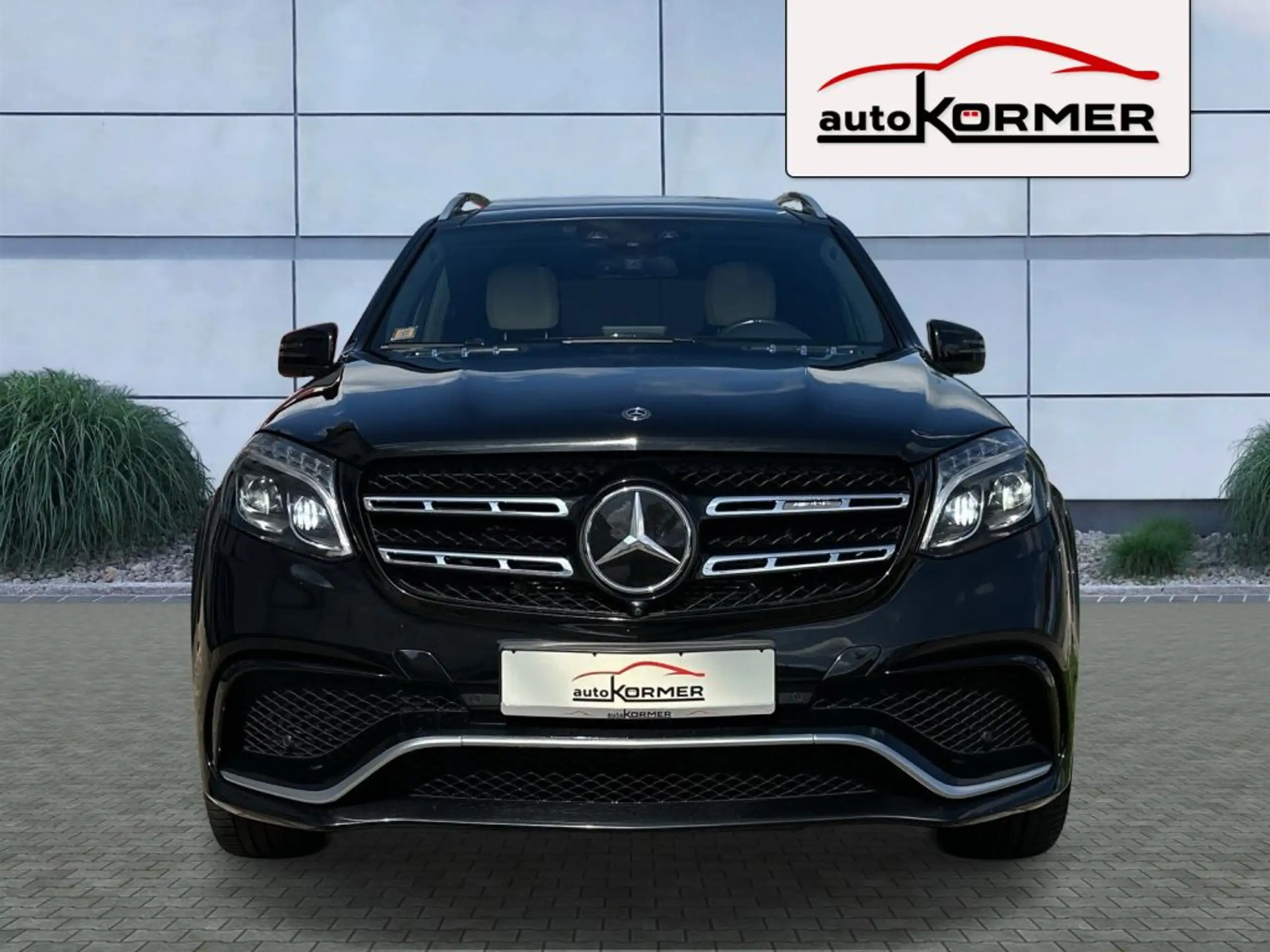 Mercedes-Benz - GLS 63 AMG