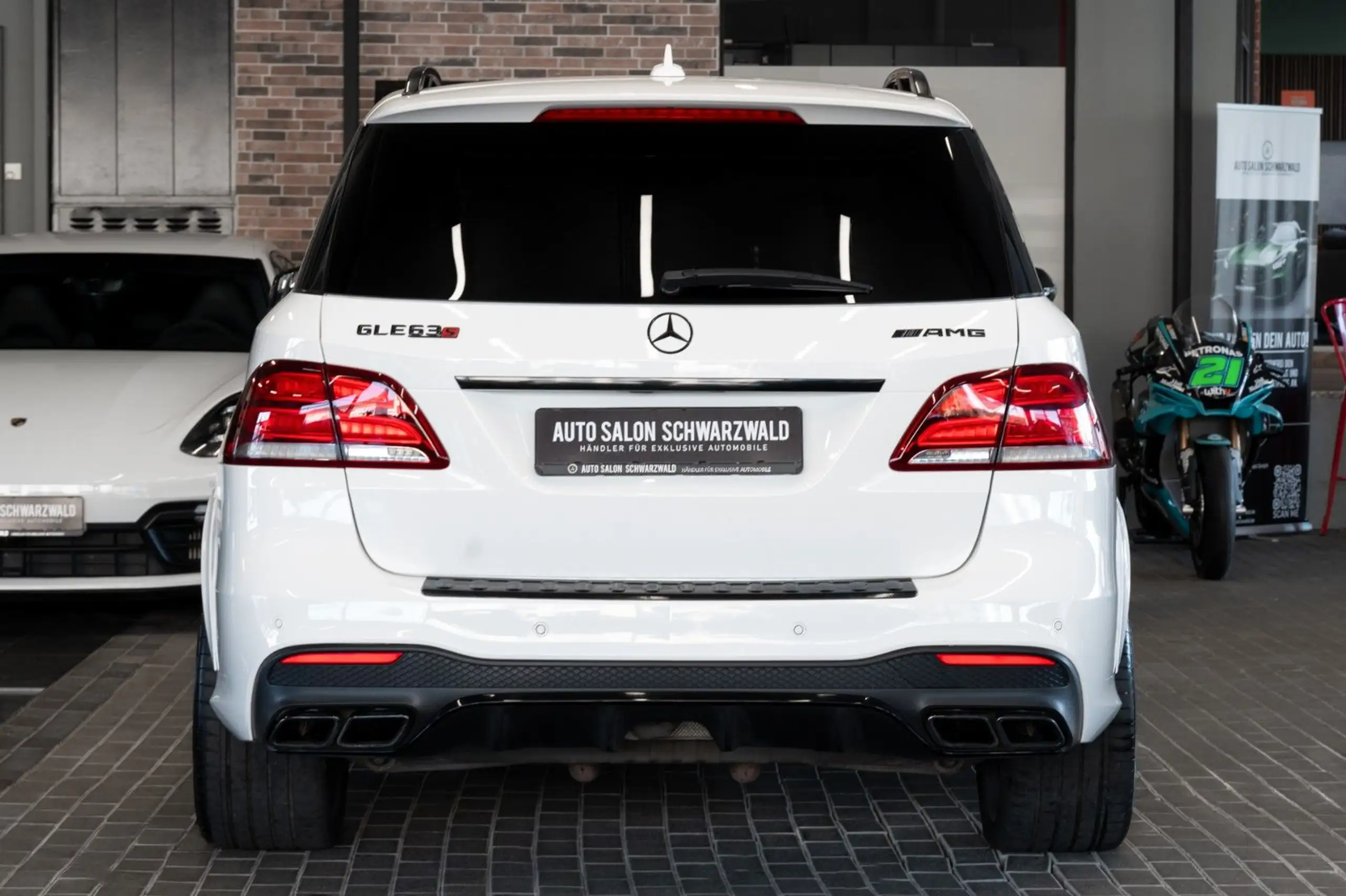 Mercedes-Benz - GLE 63 AMG