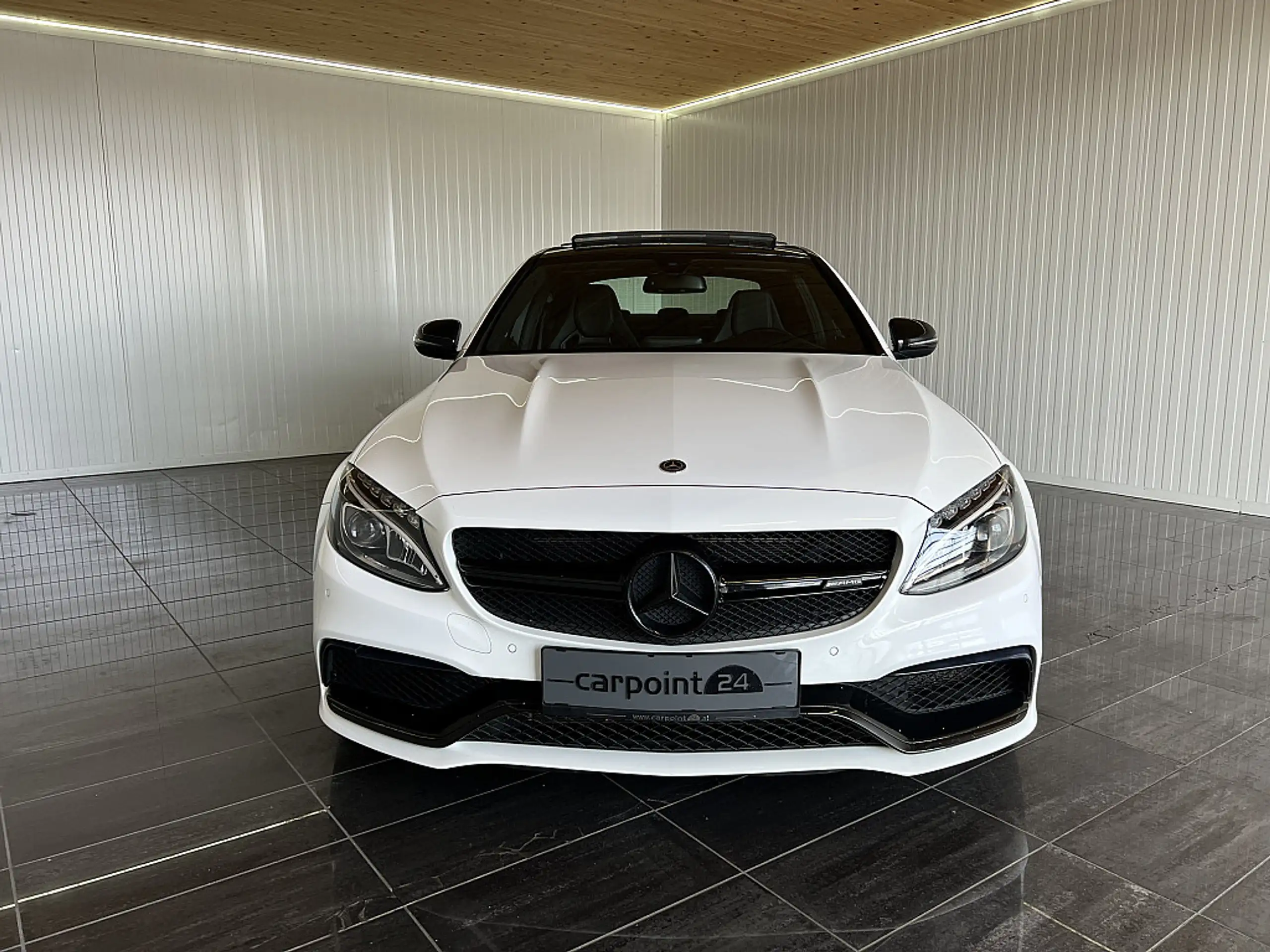 Mercedes-Benz - C 63 AMG