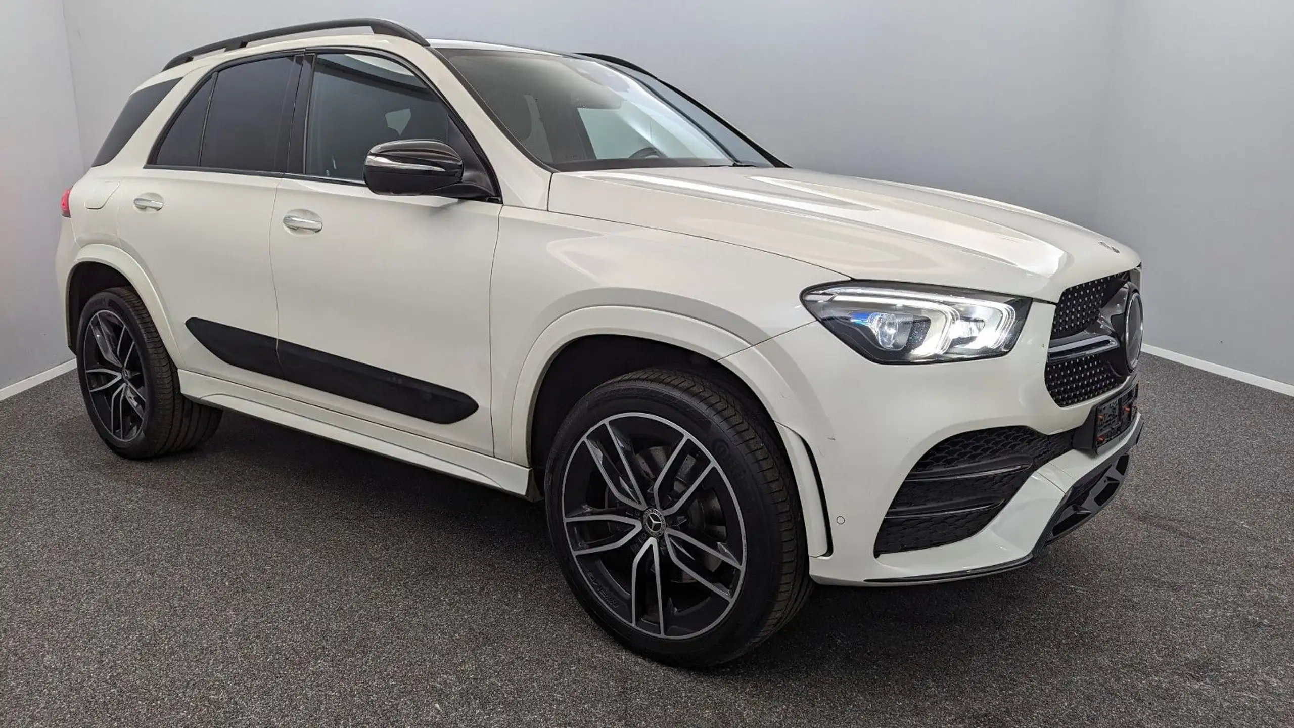 Mercedes-Benz - GLE 400