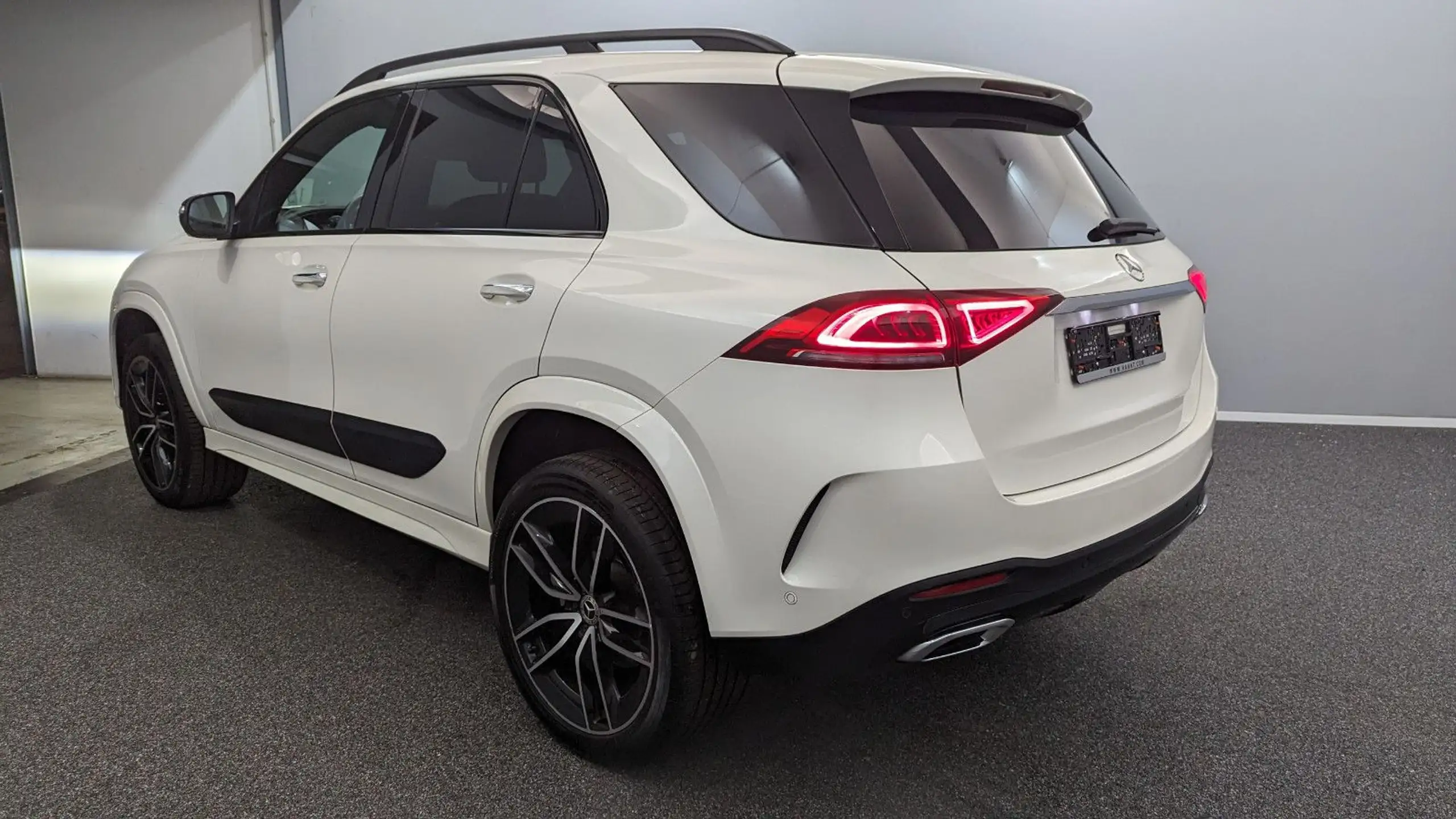 Mercedes-Benz - GLE 400