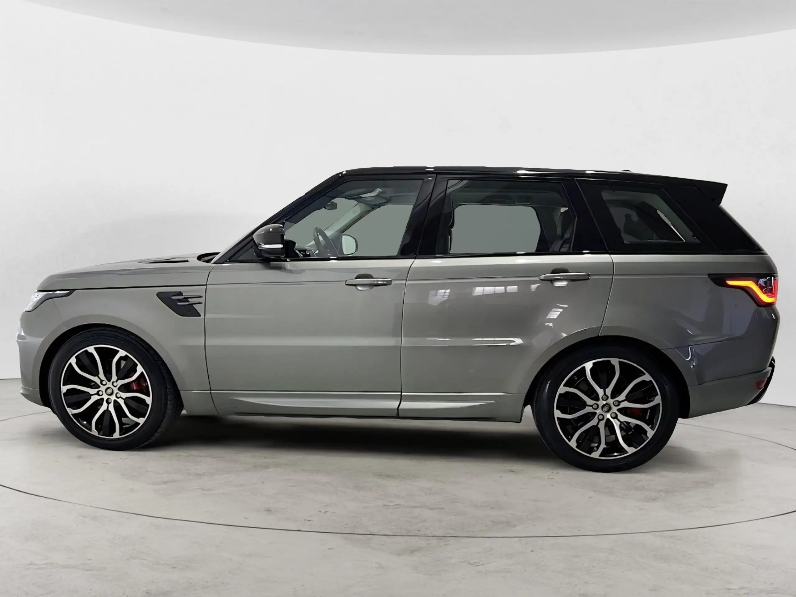 Land Rover - Range Rover Sport