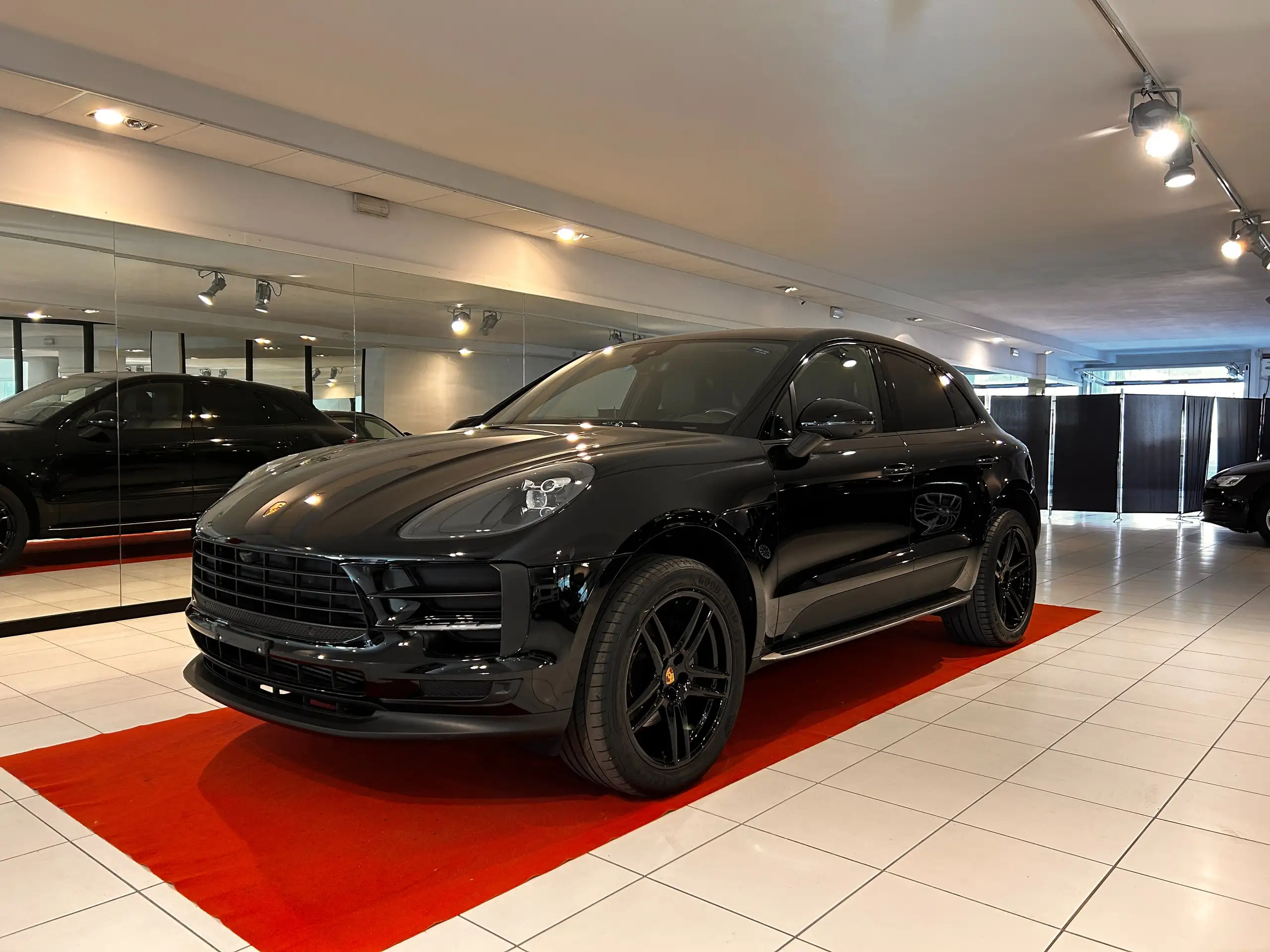 Porsche - Macan