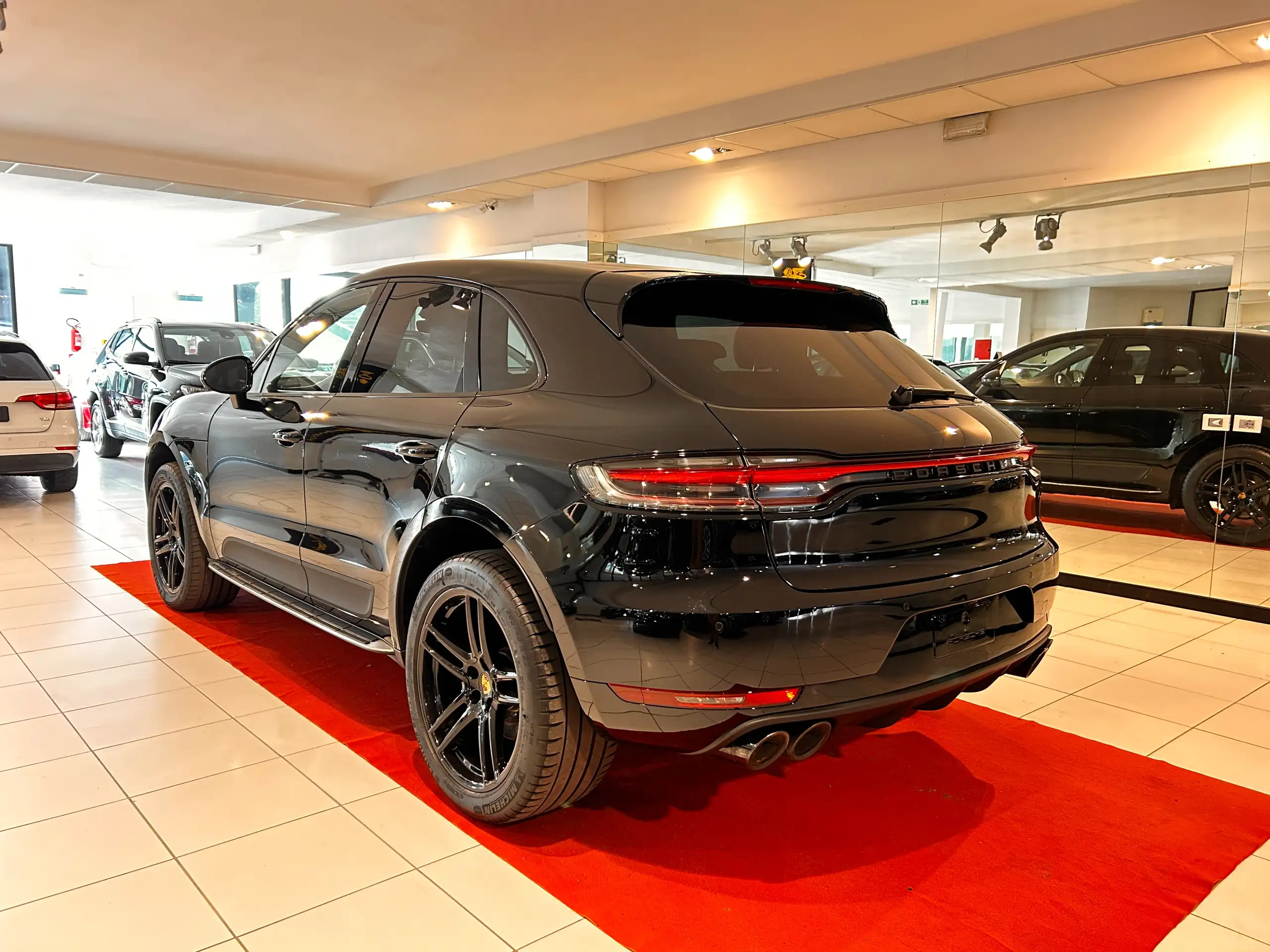 Porsche - Macan