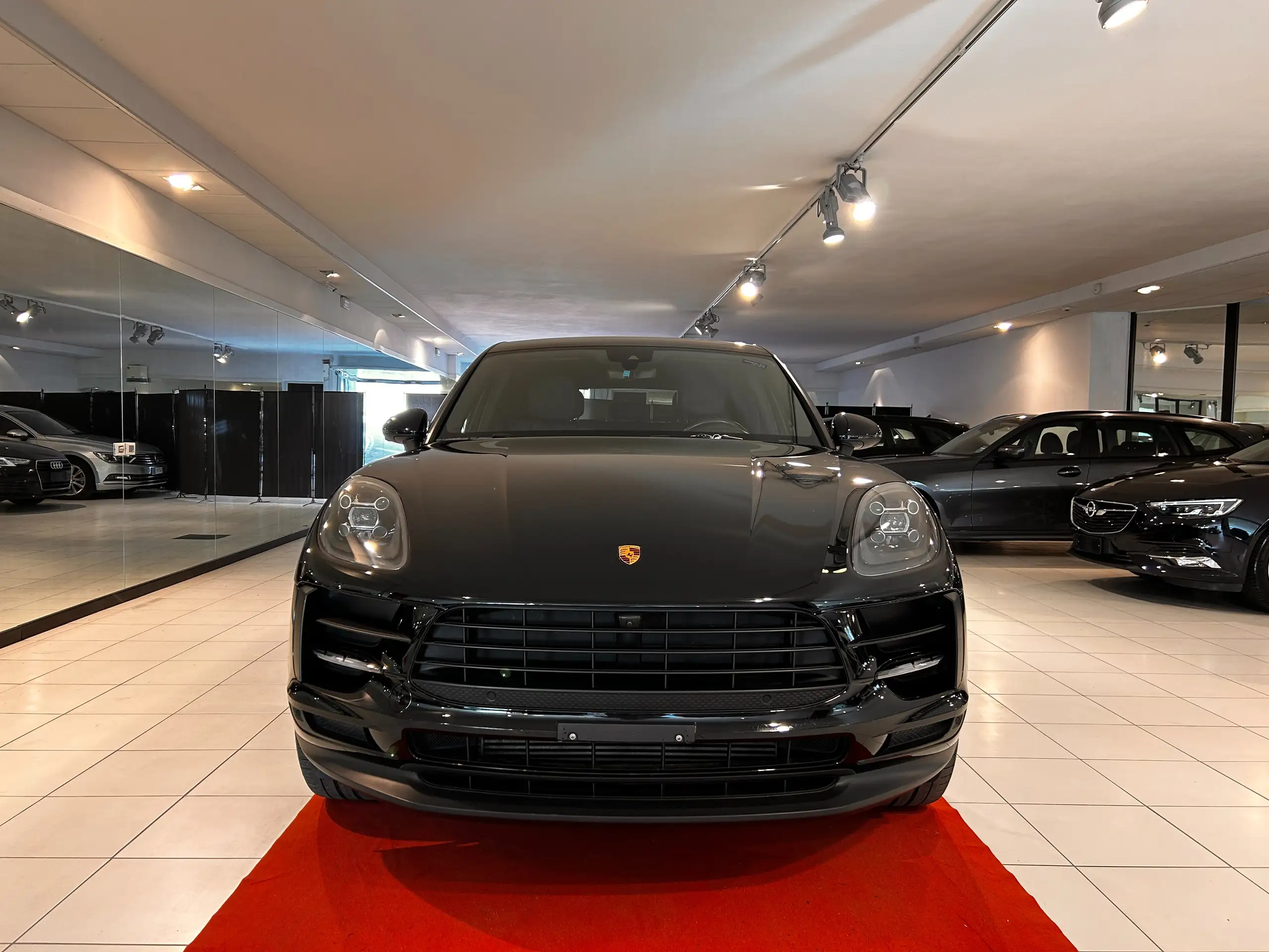 Porsche - Macan