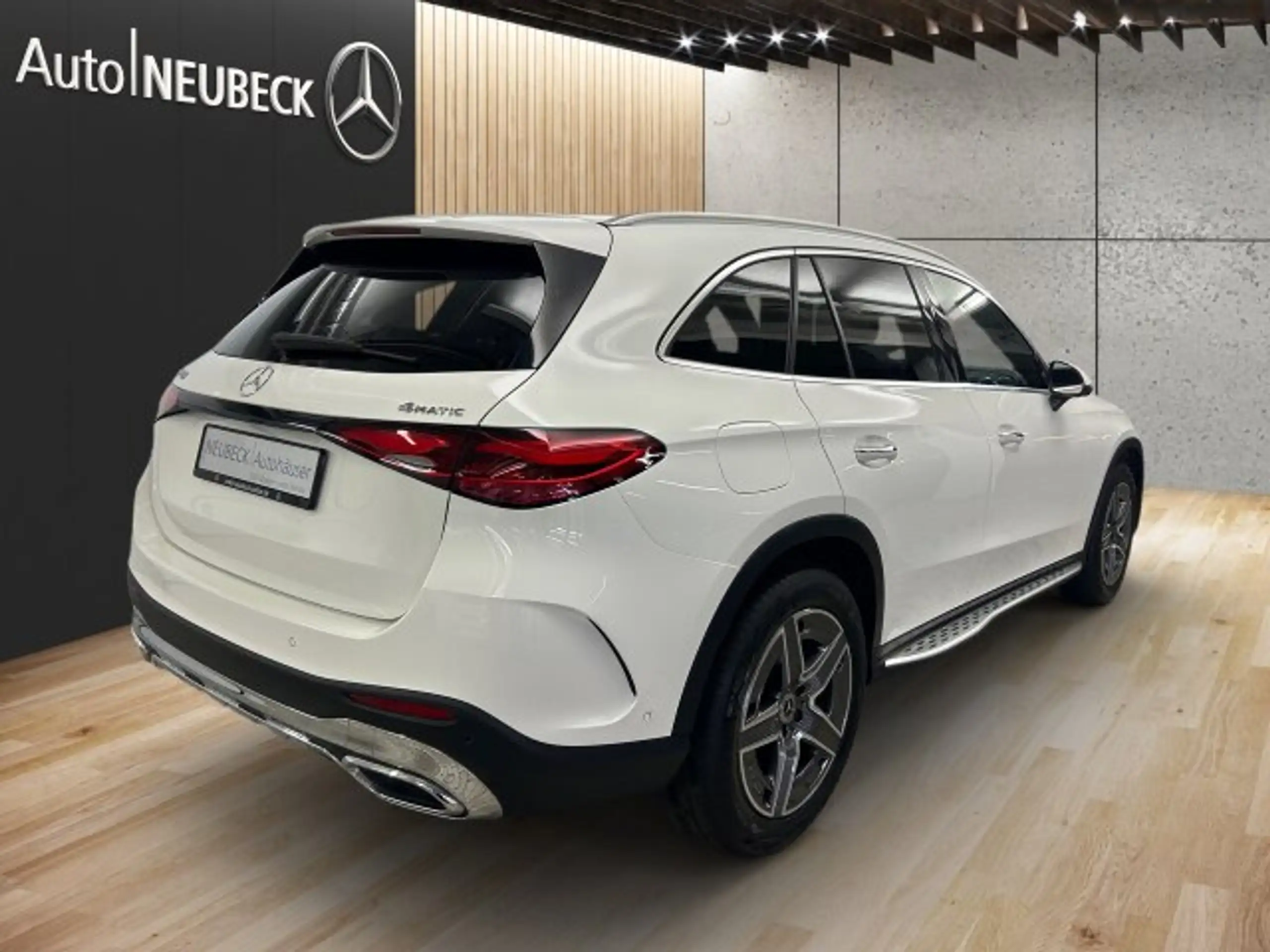 Mercedes-Benz - GLC 300