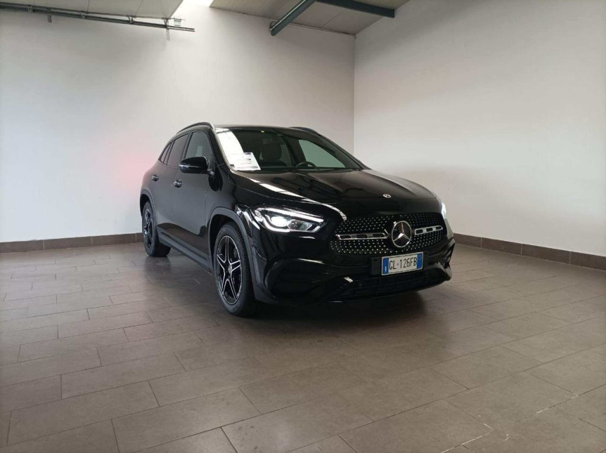 Mercedes-Benz - GLA 200